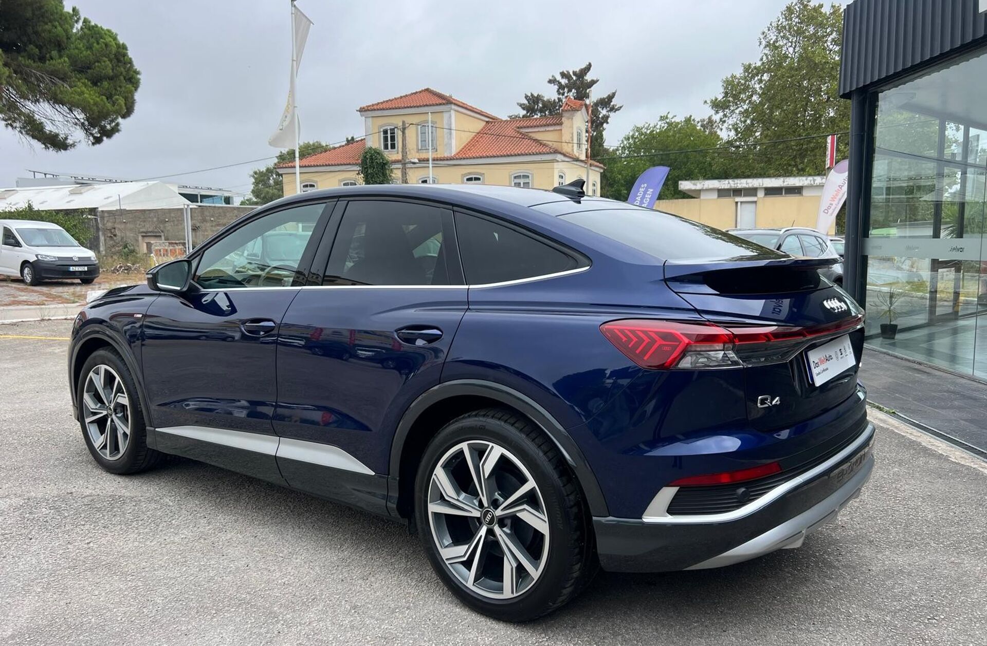 AUDI Q4 45 quattro 82 kWh