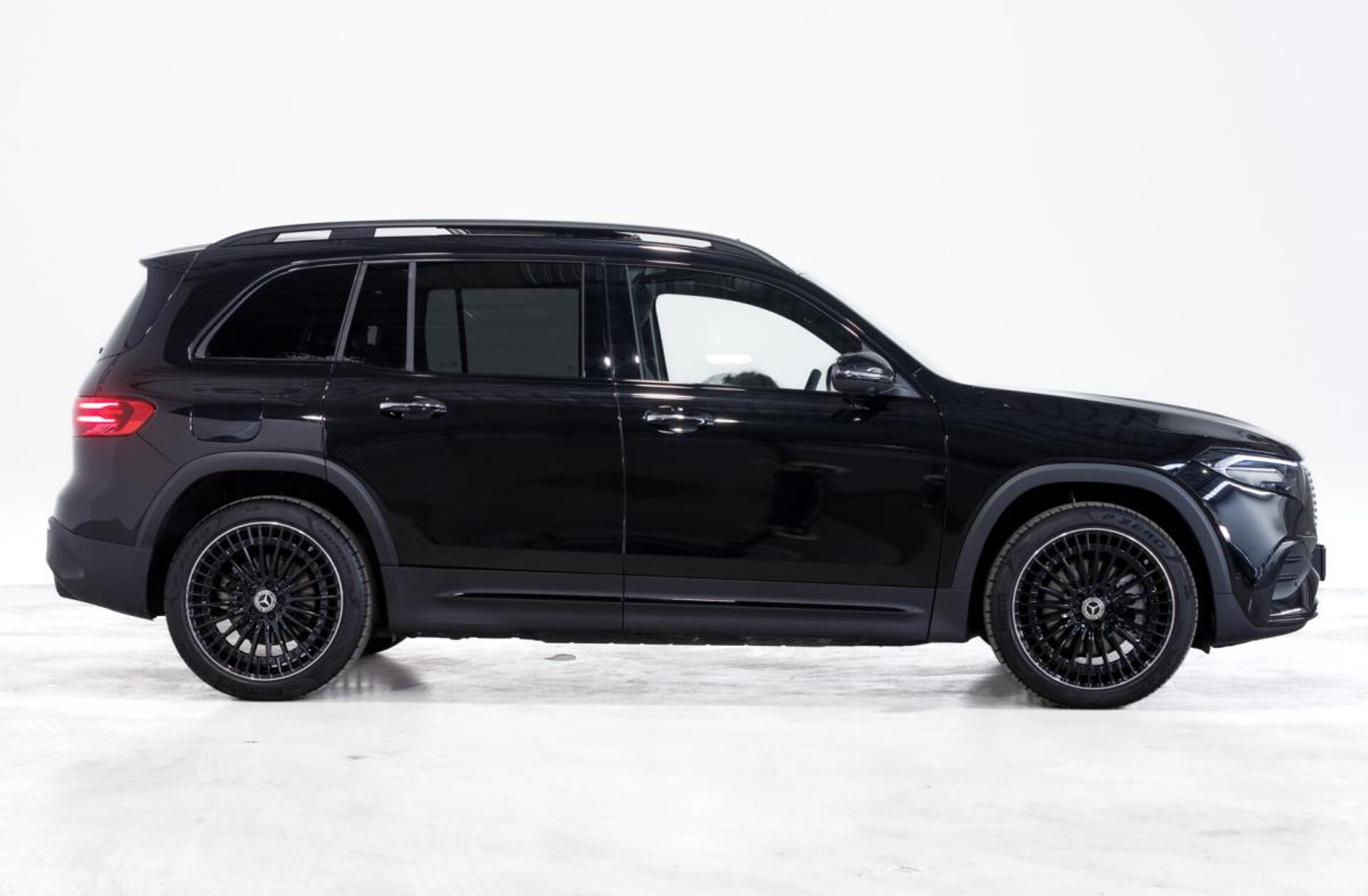 MERCEDES EQB 250+ Edition