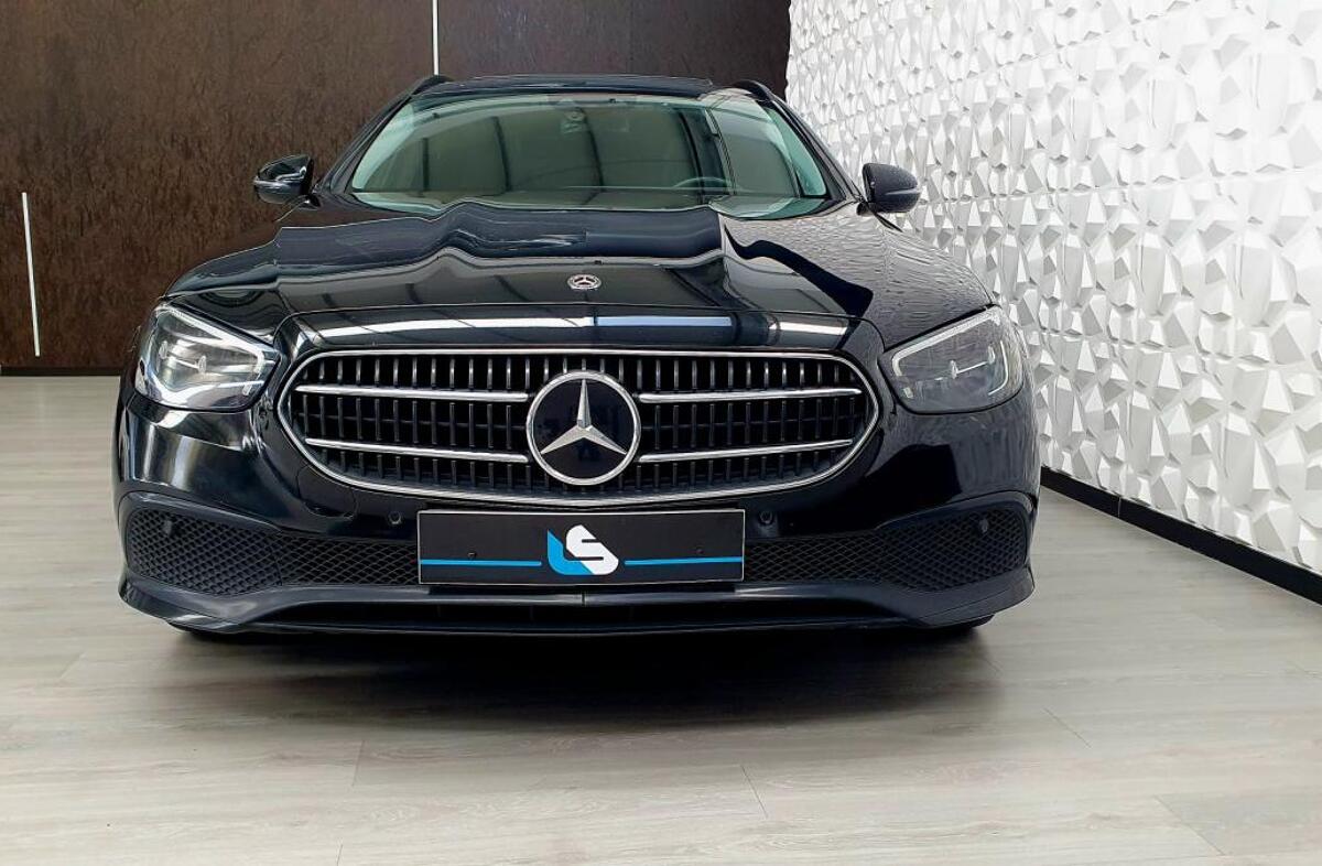 MERCEDES Classe E E 300 de Avantgarde