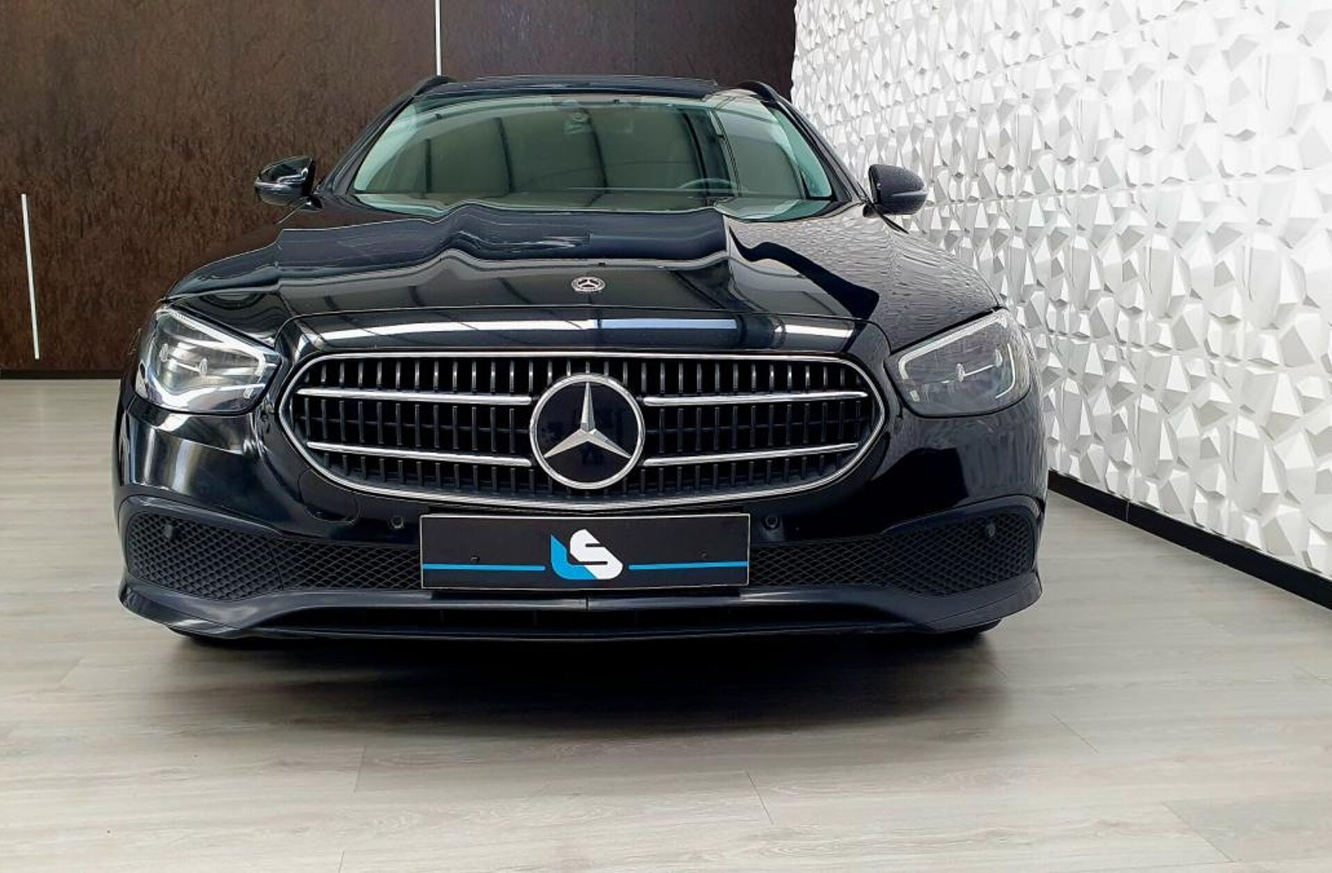 MERCEDES Classe E E 300 de Avantgarde