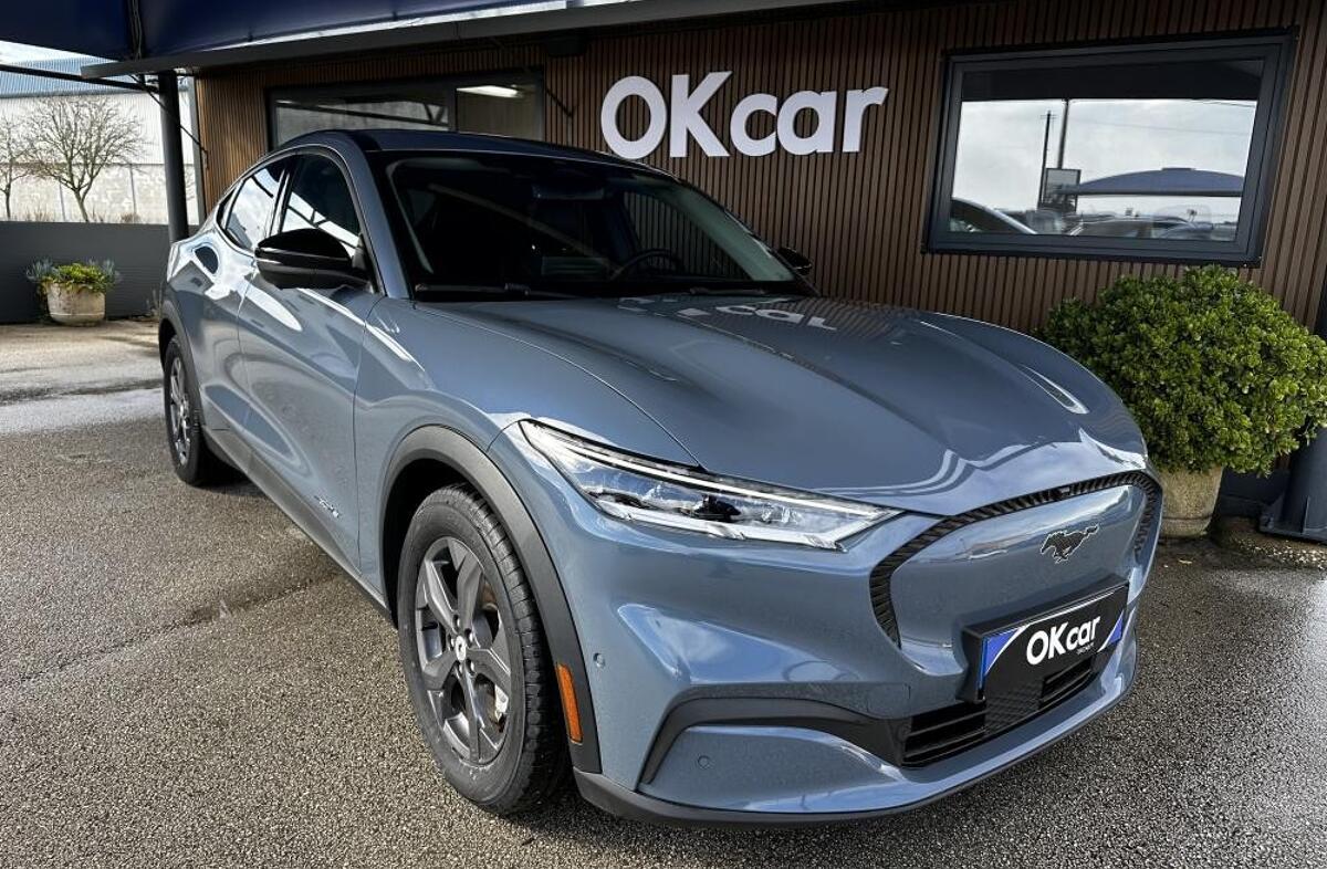 FORD Mustang Mach-E Premium