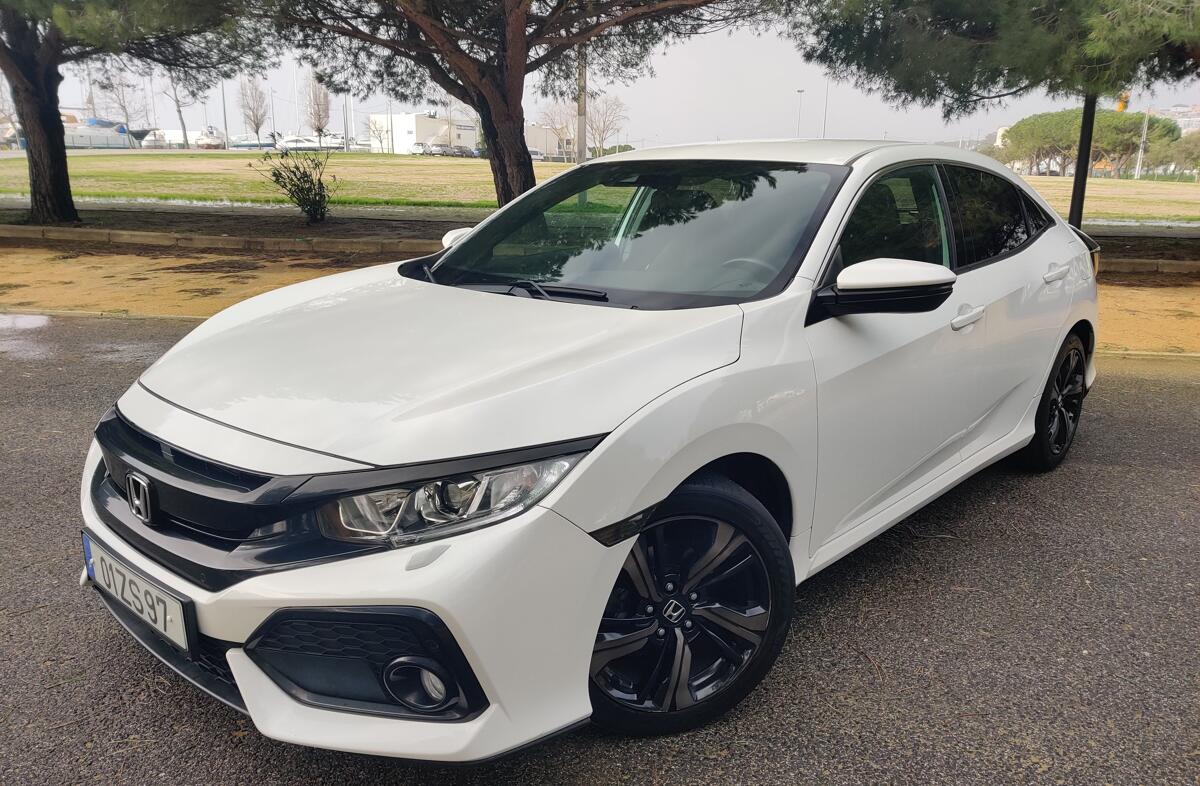 HONDA Civic 1.0 i-VTEC Executive