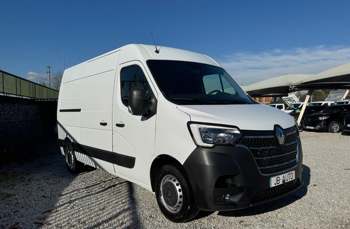 RENAULT Master 2.3 dCi L2H2 3.5T