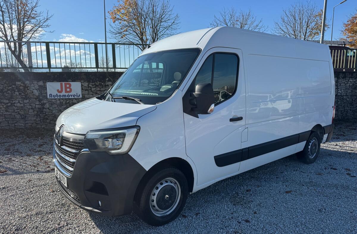 RENAULT Master 2.3 dCi L2H2 3.5T