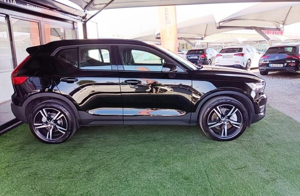 VOLVO XC40 1.5 T5 PHEV R-Design