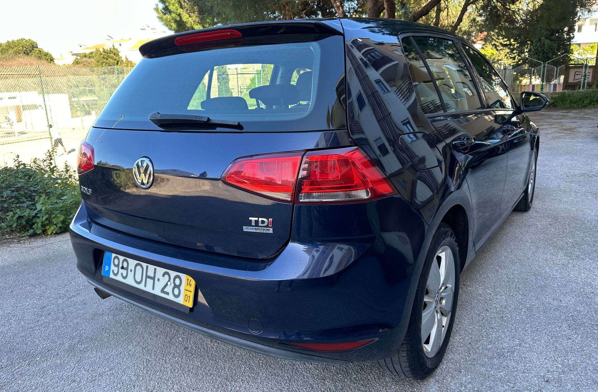 VOLKSWAGEN Golf 1.6 TDi Confortline