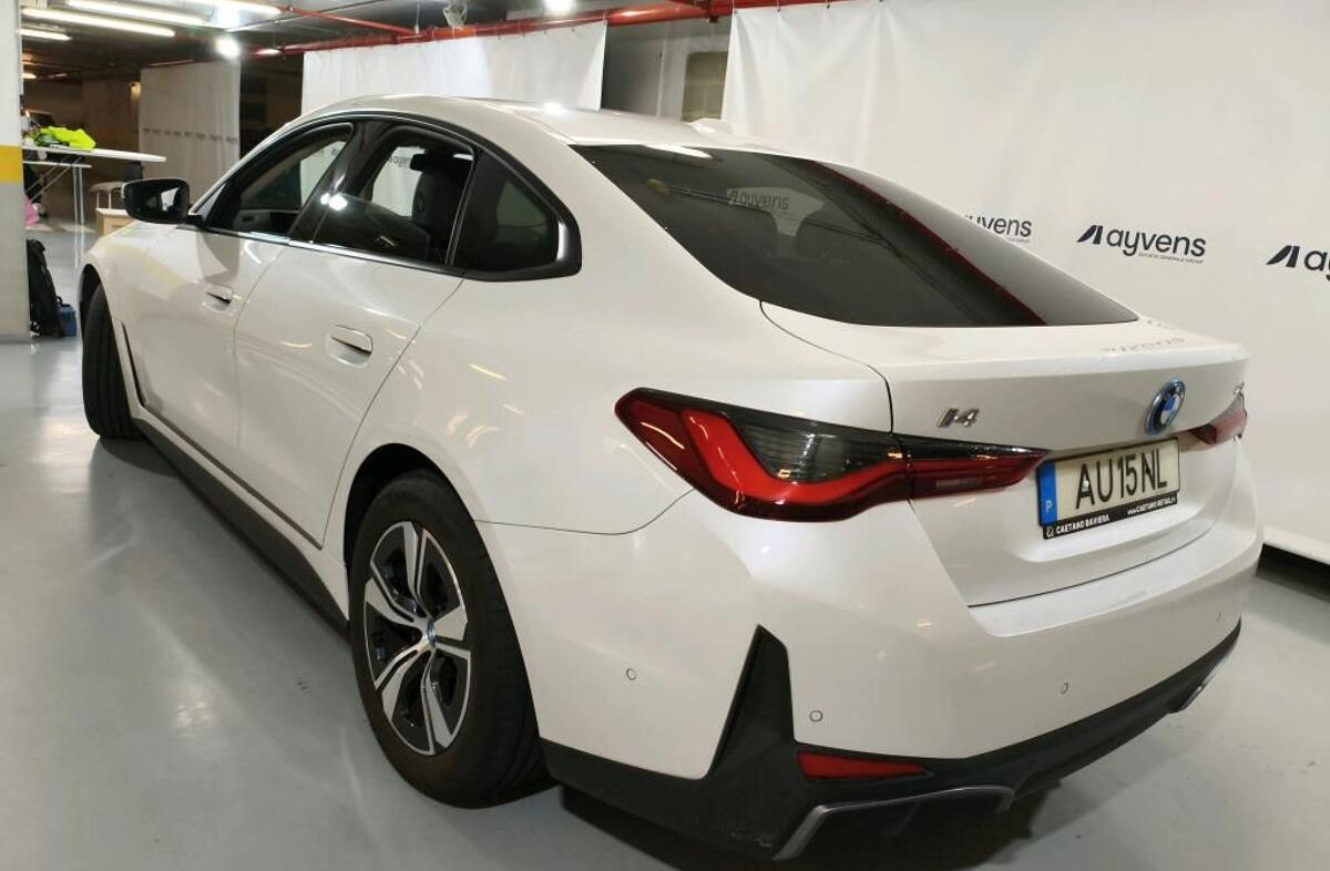 BMW i4 eDrive40