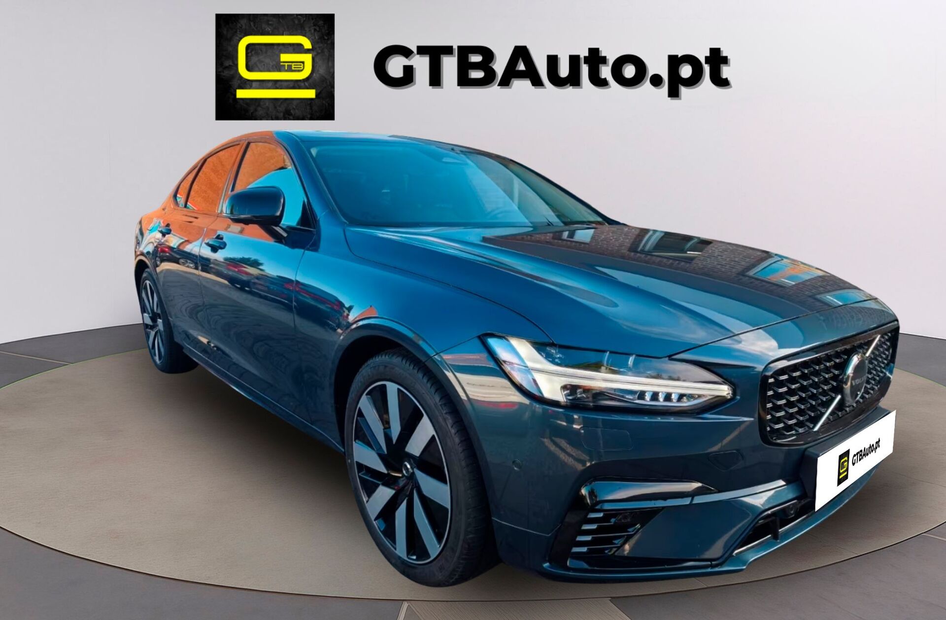 VOLVO S90 2.0 T8 PHEV Plus Dark AWD