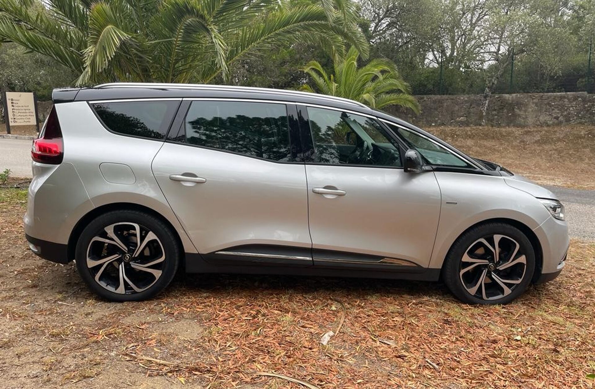 RENAULT Scénic G. 1.6 dCi Bose Edition SS