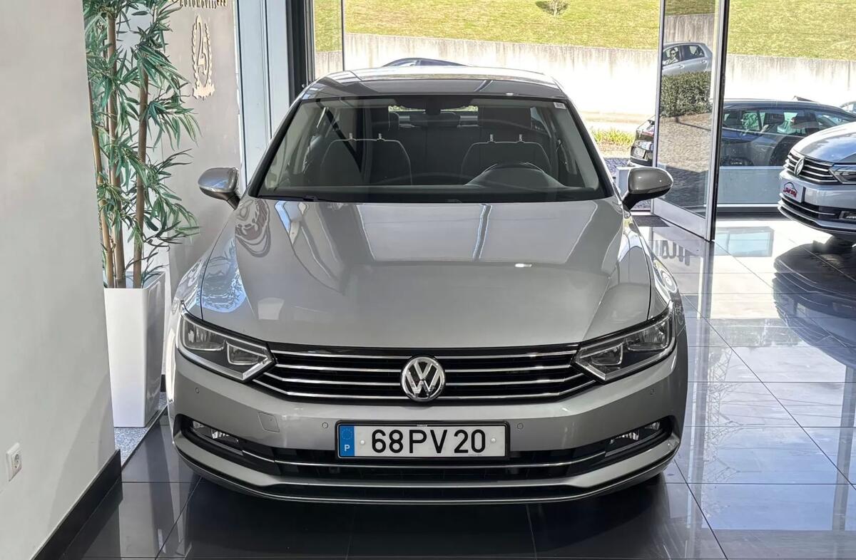 VOLKSWAGEN Passat 2.0 TDi Confortline