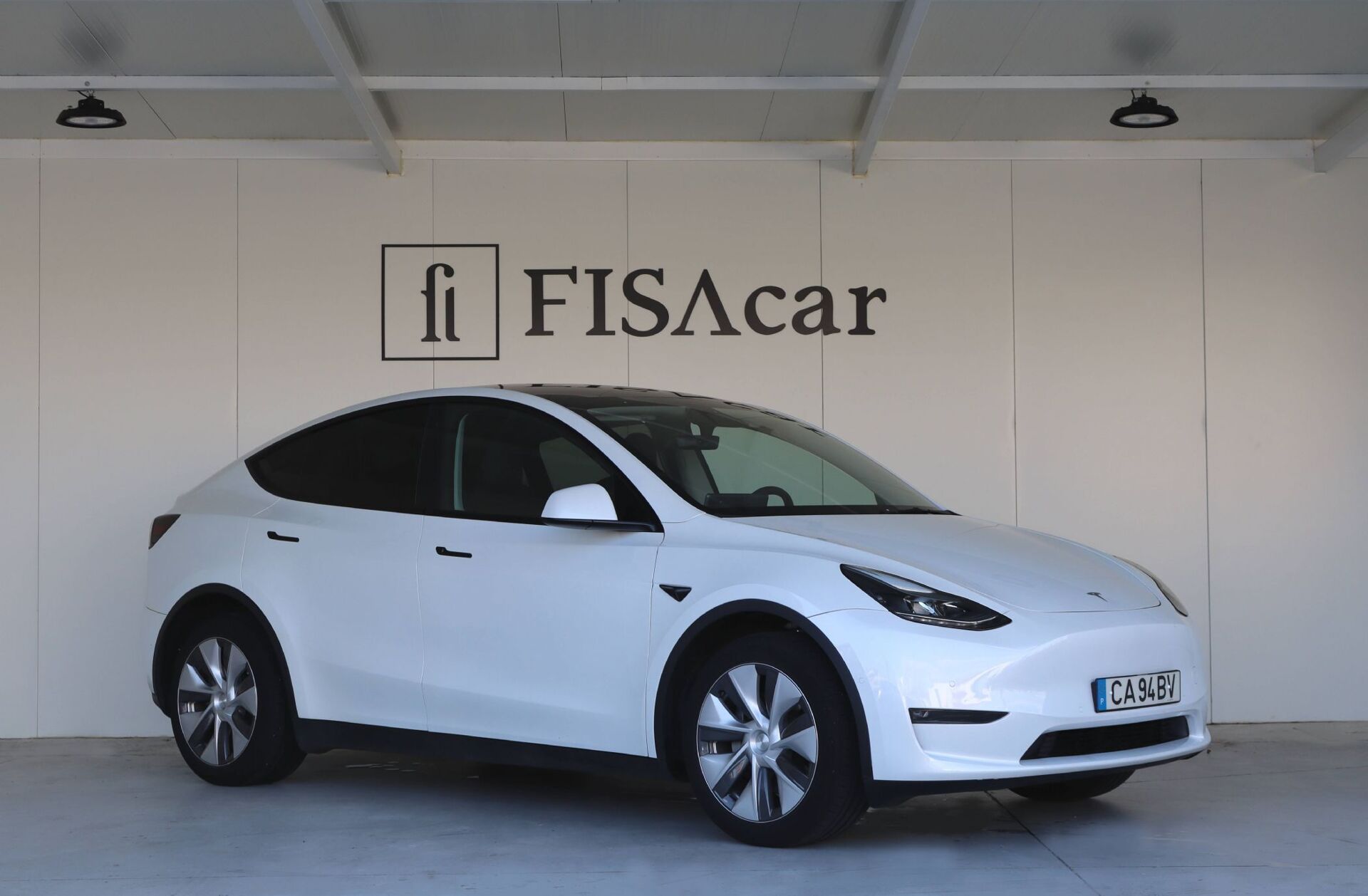 TESLA Model Y Long Range Tração Integral