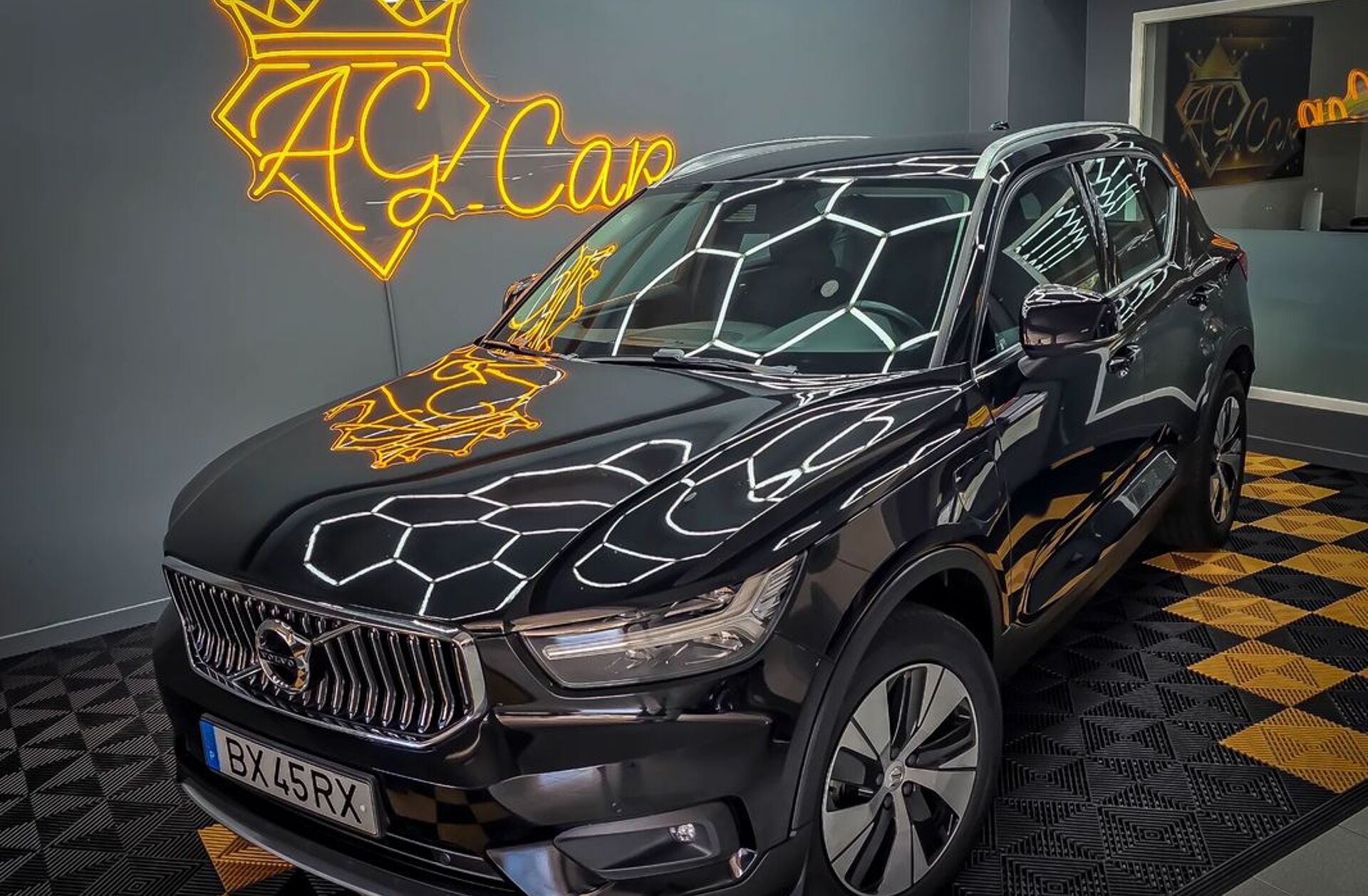 VOLVO XC40 1.5 T4 PHEV Inscription Expression