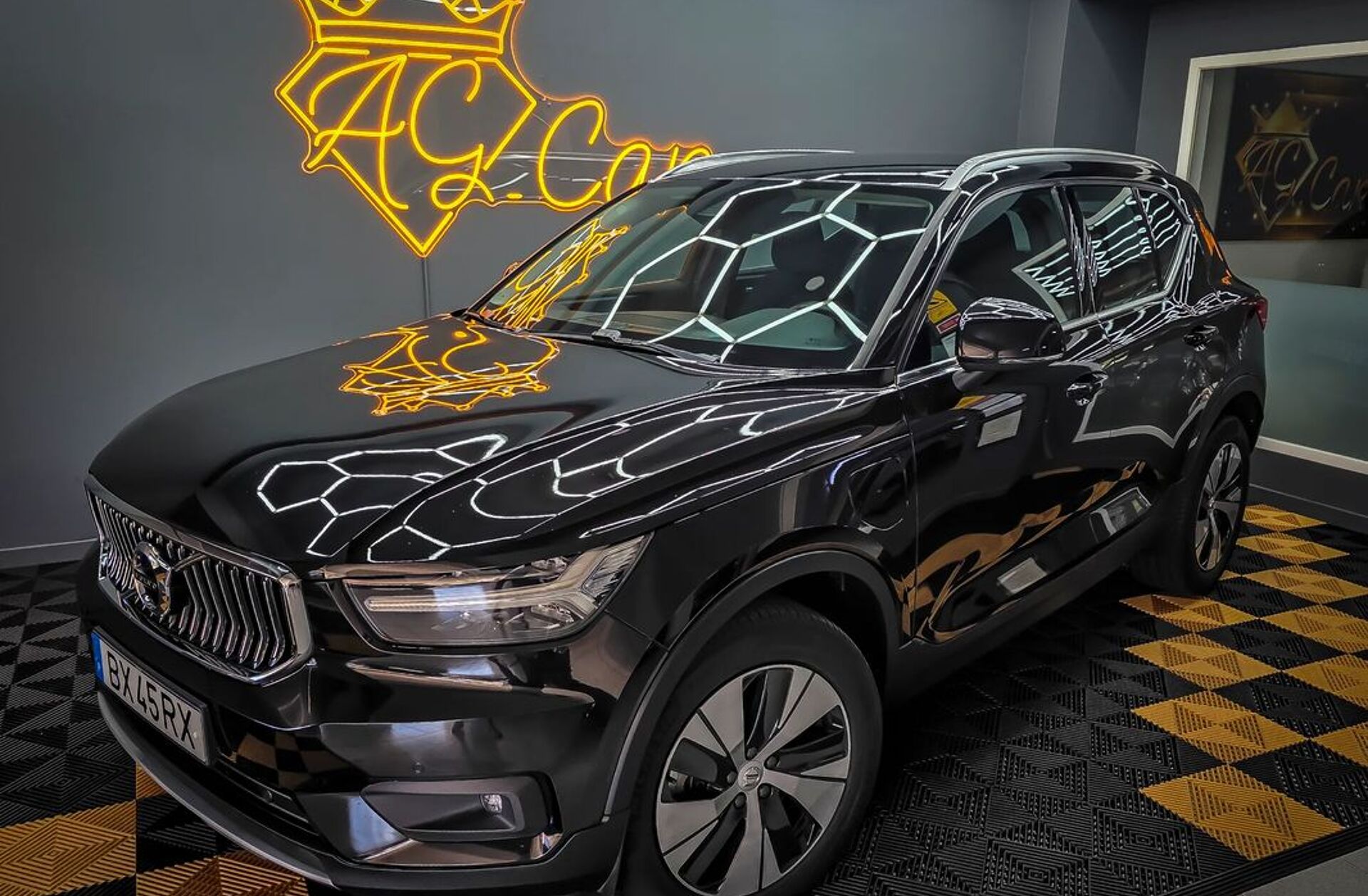VOLVO XC40 1.5 T4 PHEV Inscription Expression