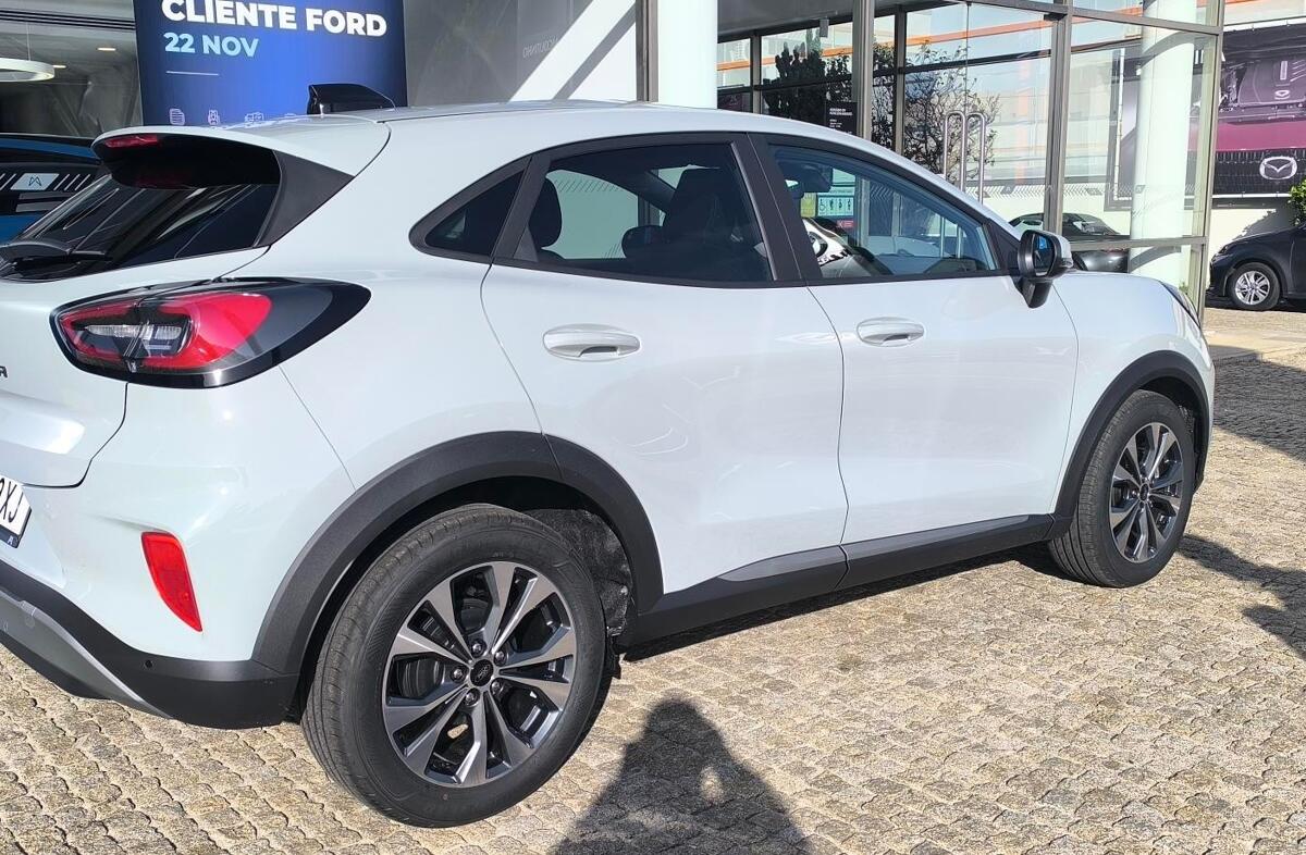 FORD Puma 1.0 EcoBoost mHEV Titanium