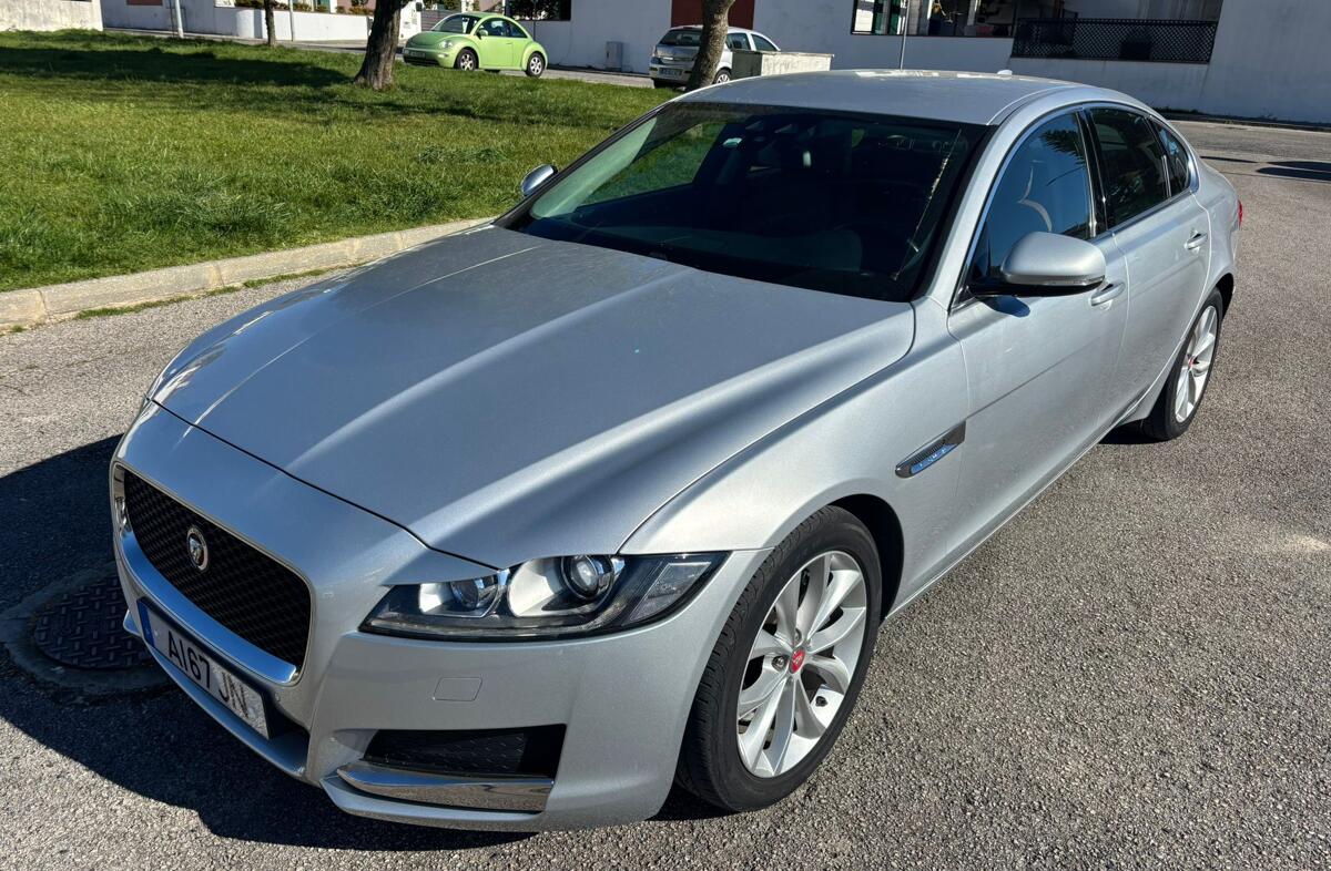 JAGUAR XF 2.0 D Prestige Aut.