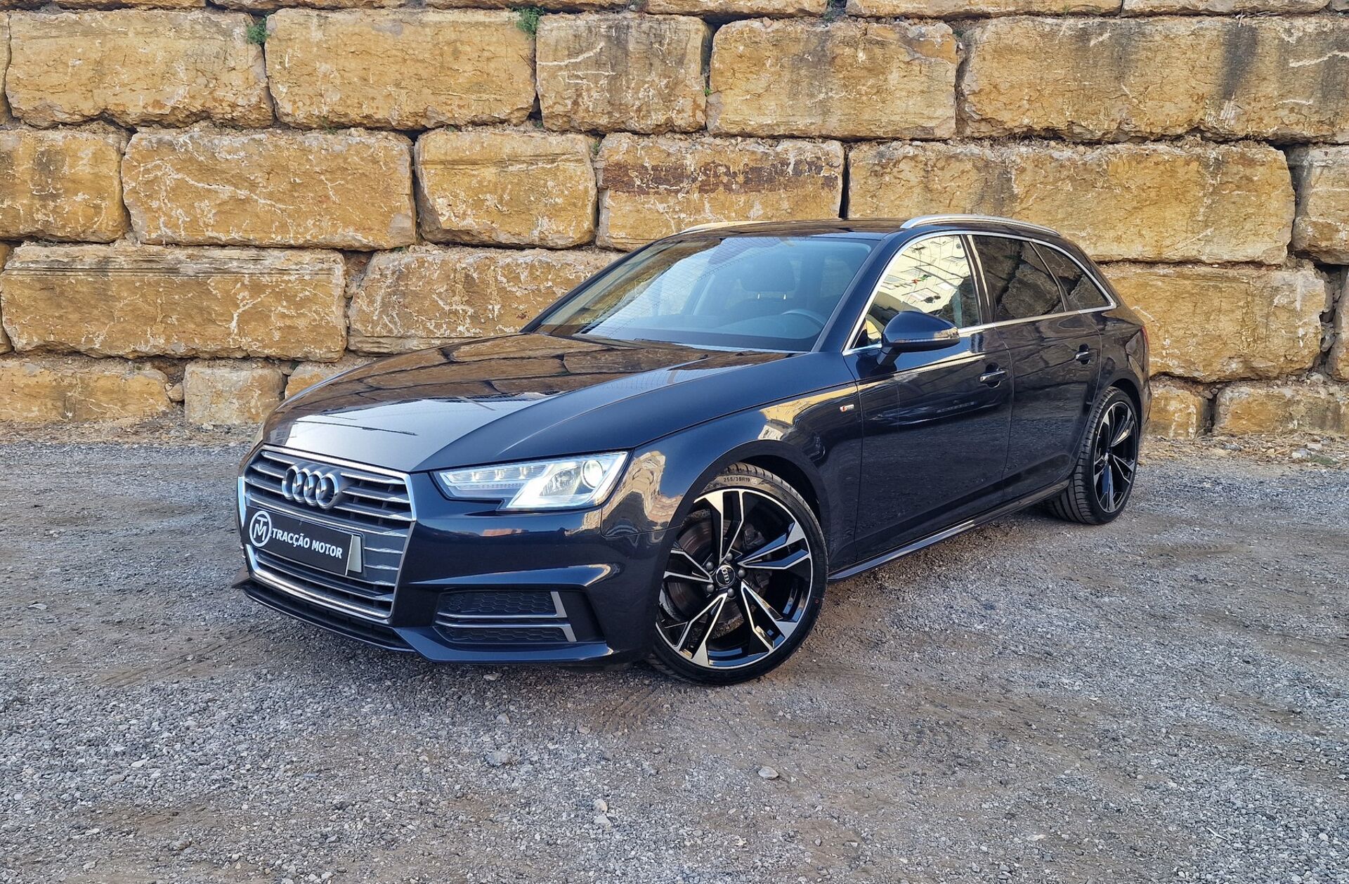 AUDI A4 2.0 TDI Sport S tronic