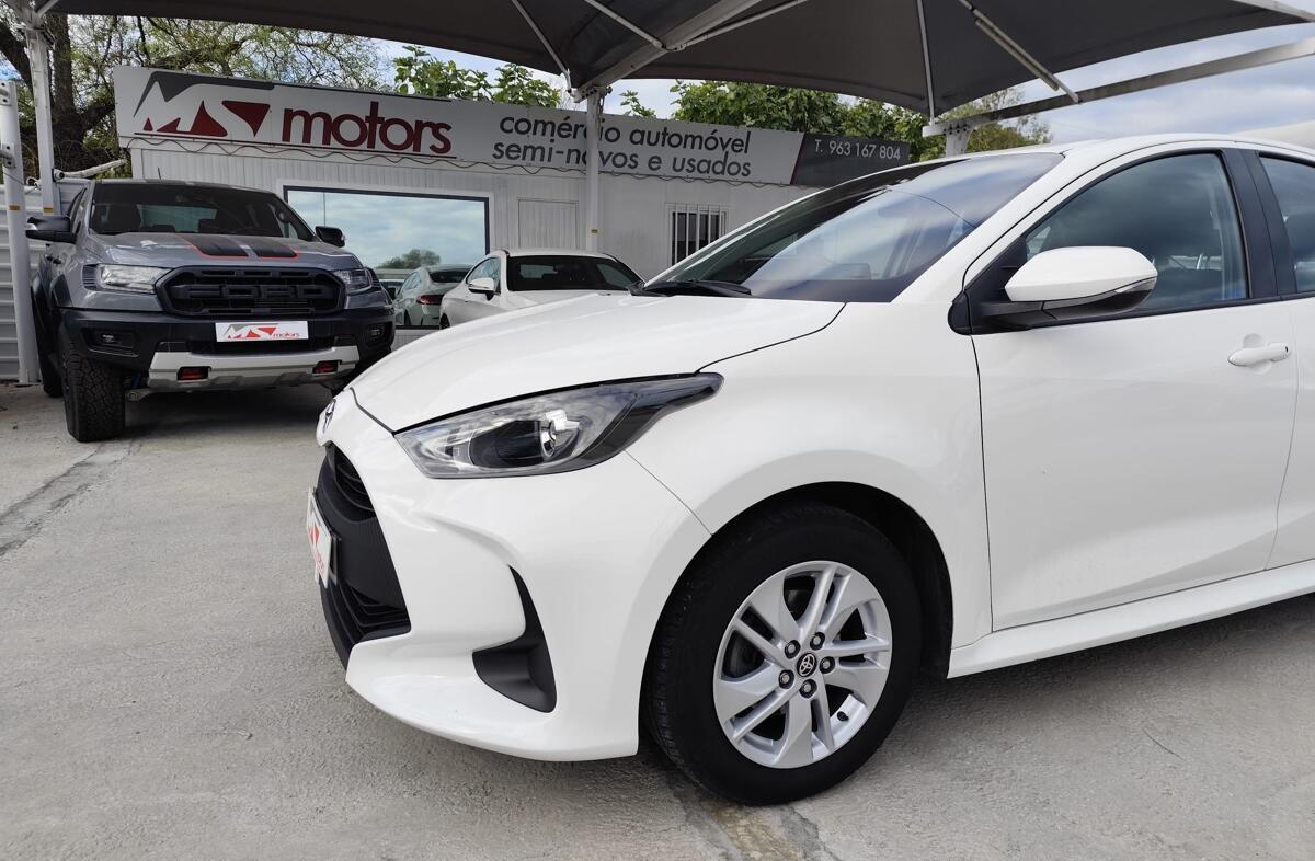 TOYOTA Yaris 1.0 VVT-i Comfort Plus