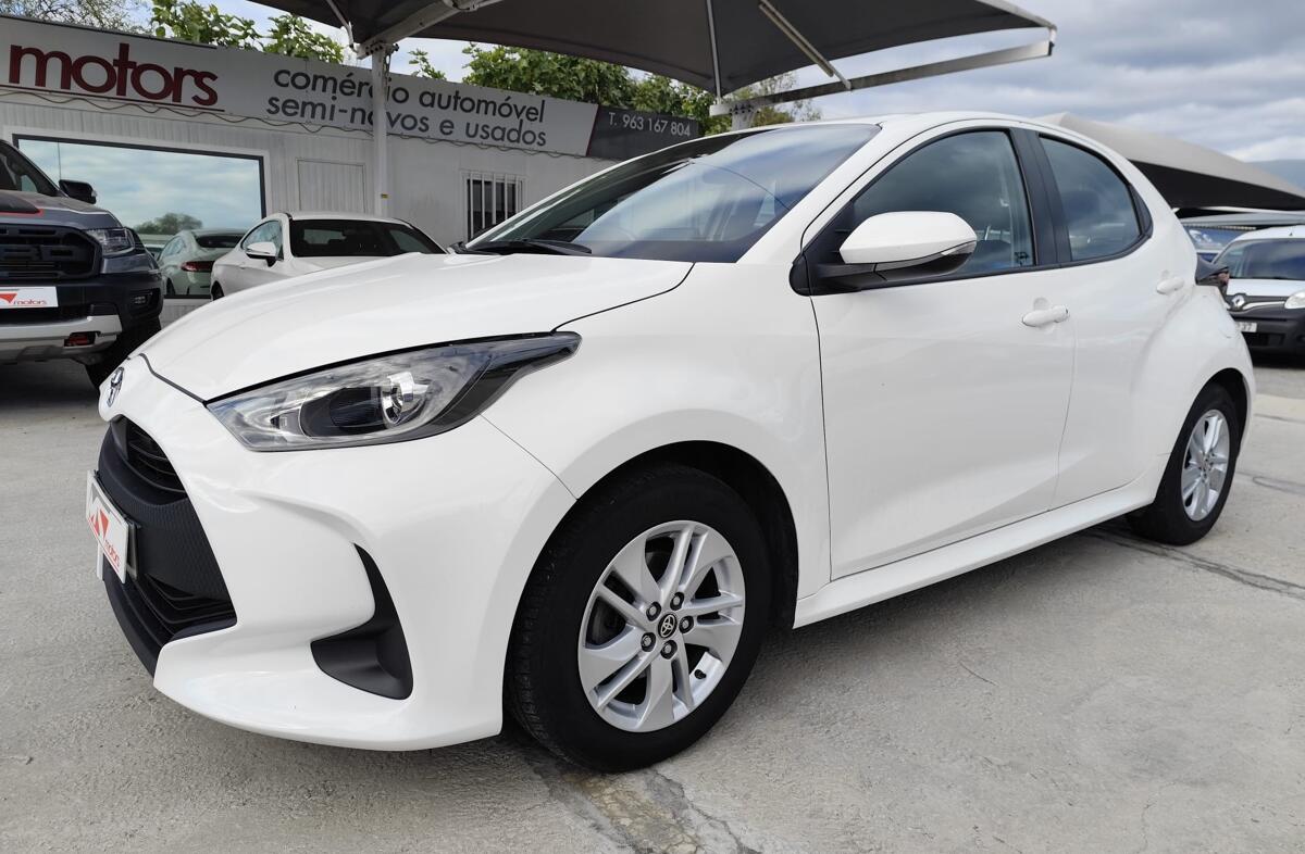 TOYOTA Yaris 1.0 VVT-i Comfort Plus