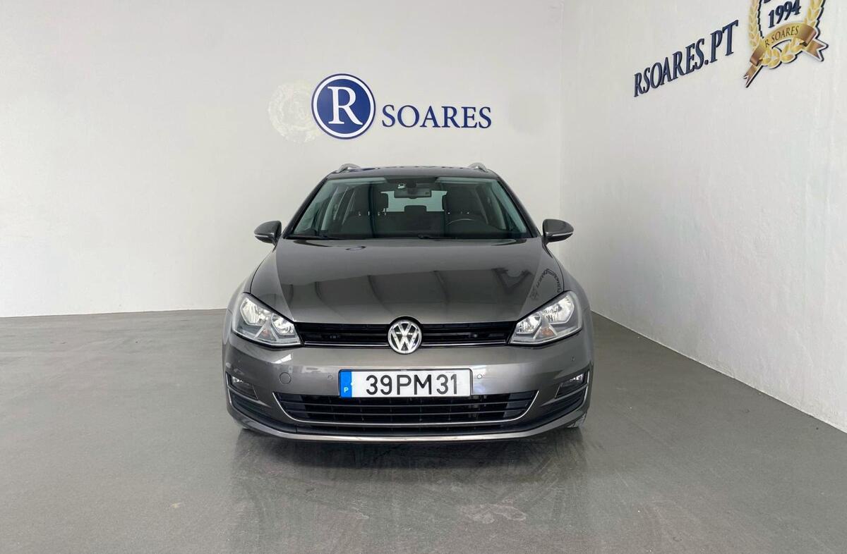 VOLKSWAGEN Golf 1.6 TDi Confortline DSG
