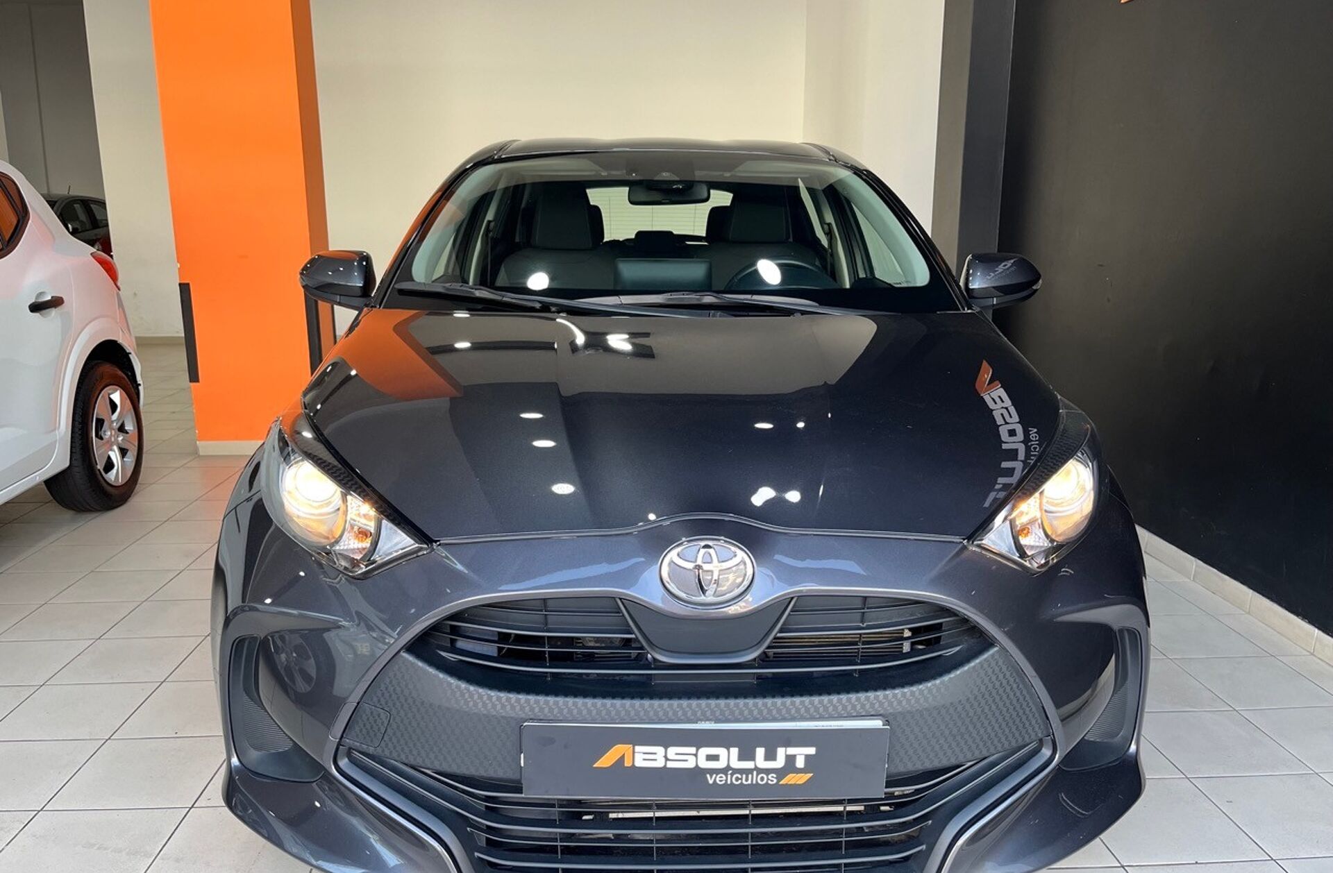 TOYOTA Yaris 1.0 VVT-i Comfort Plus