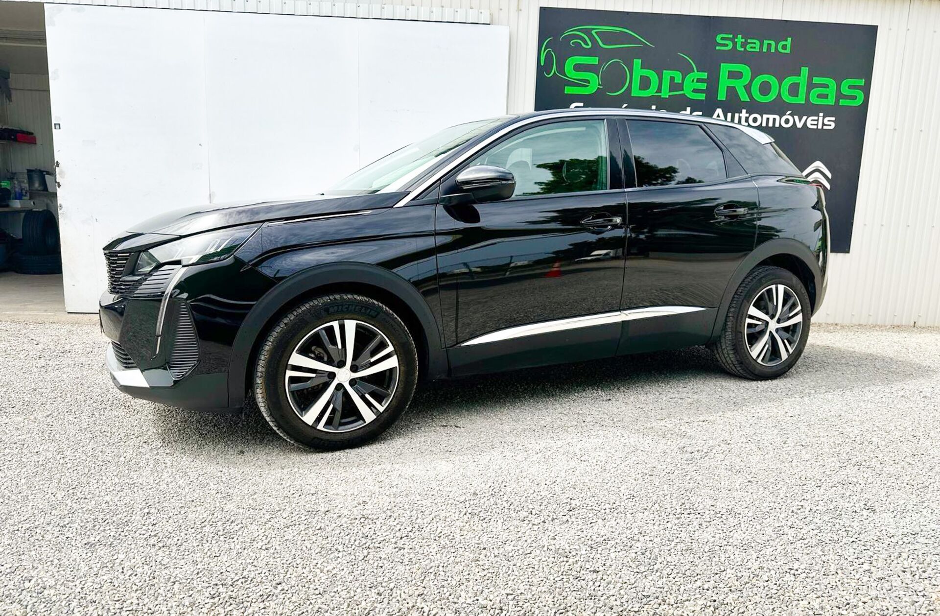 PEUGEOT 3008 1.2 PureTech Active Pack