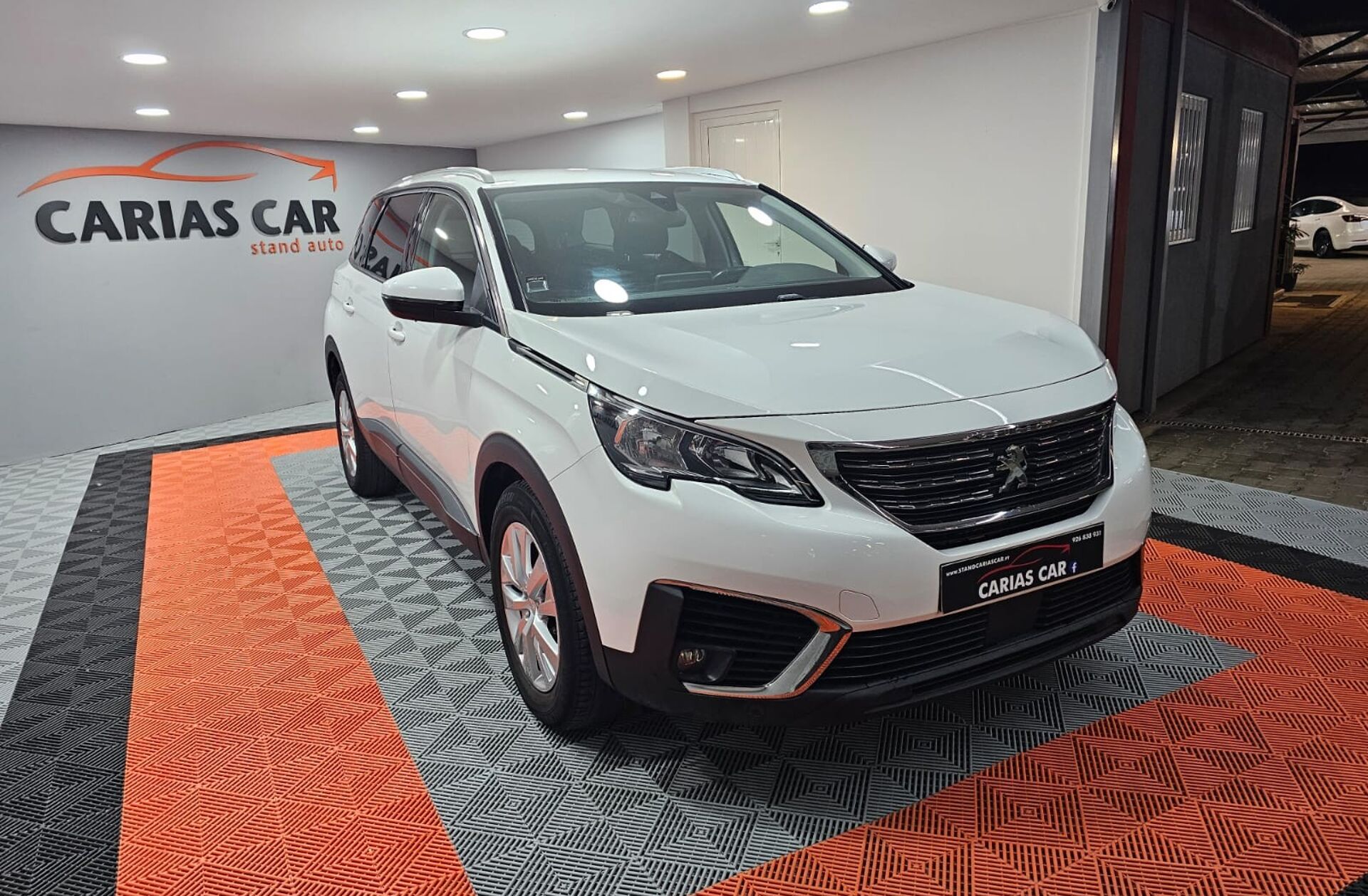 PEUGEOT 5008 1.2 PureTech Allure EAT8