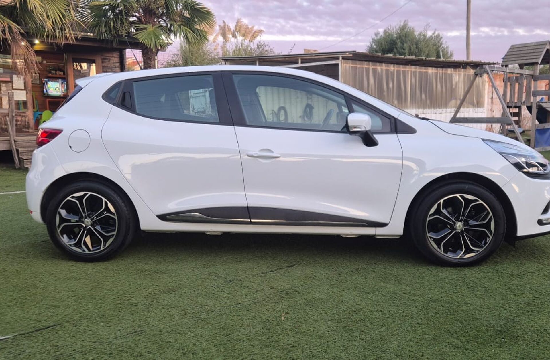 RENAULT Clio 1.5 dCi Zen