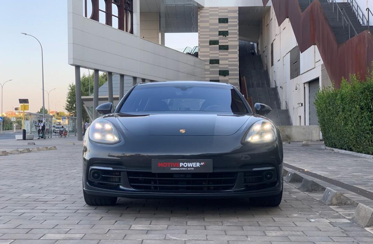 PORSCHE Panamera 4 E-Hybrid Executive