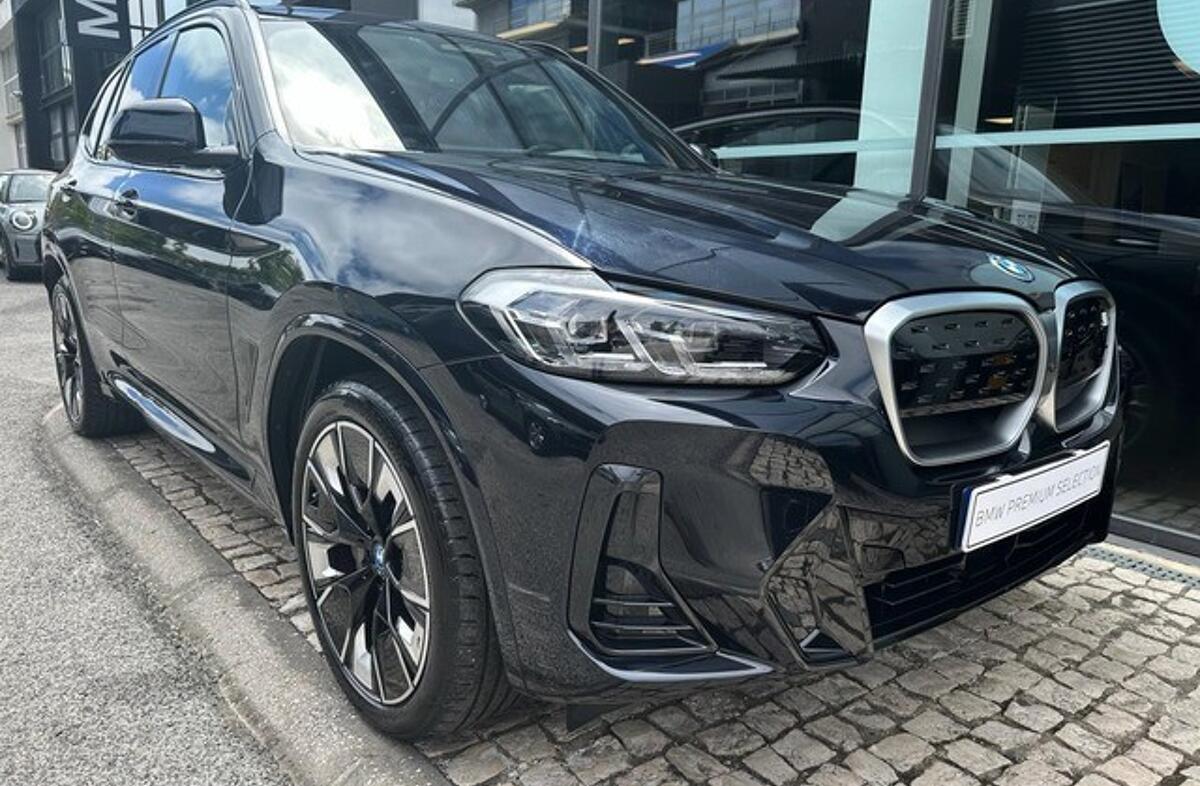 BMW iX3 M Sport Impressive