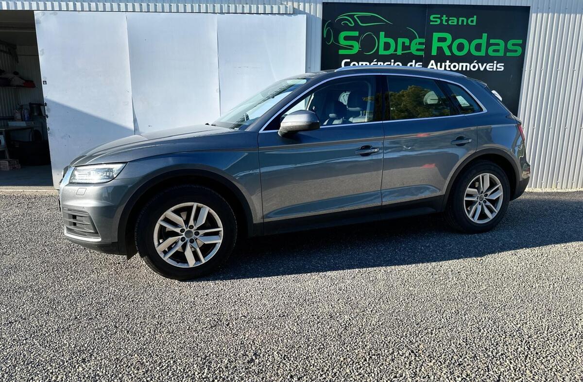 AUDI Q5 2.0 TDI