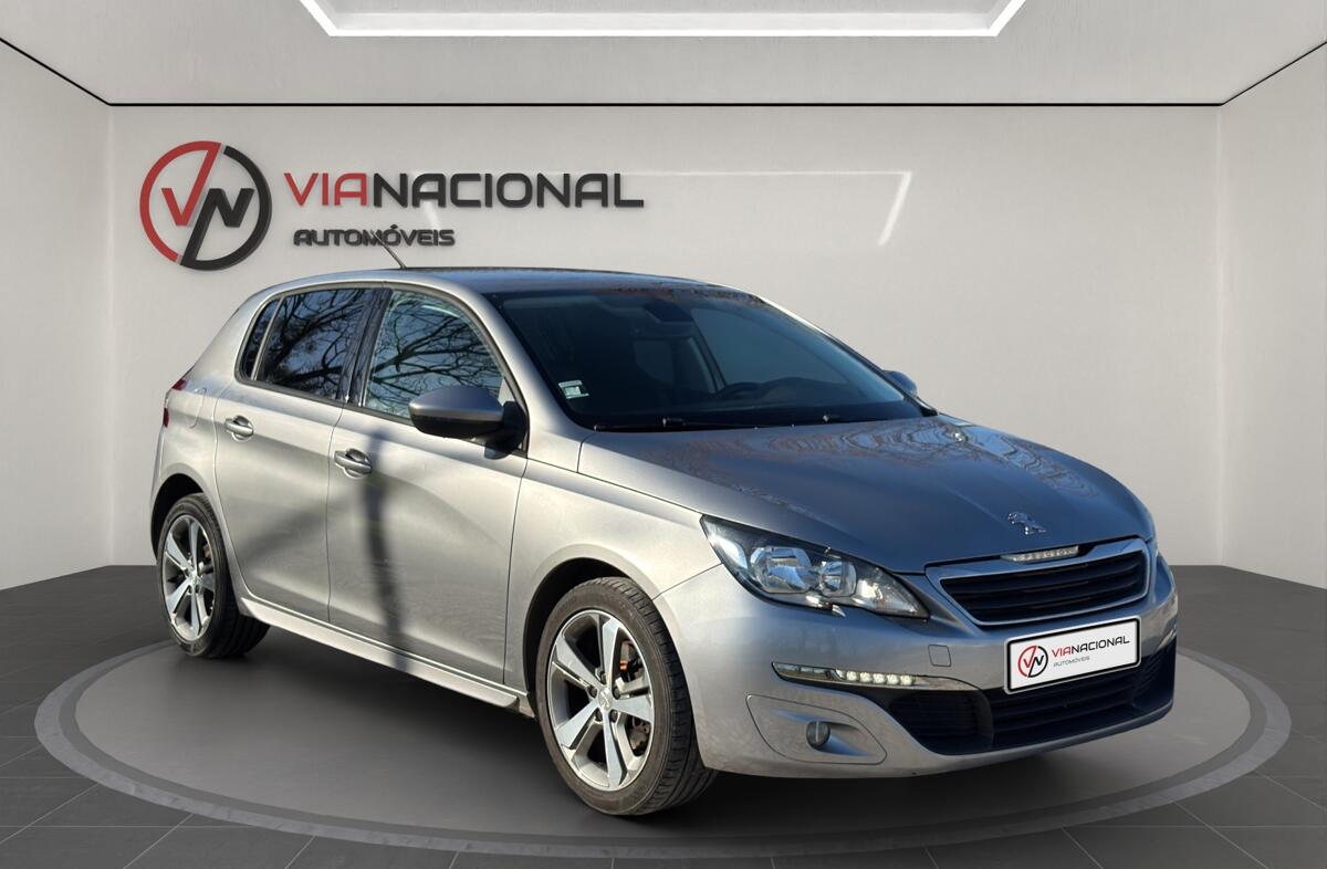 PEUGEOT 308 1.6 BlueHDi Style J17