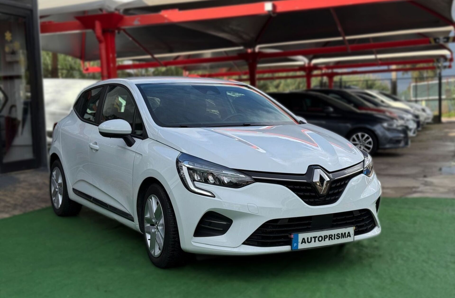 RENAULT Clio 1.0 TCe Exclusive