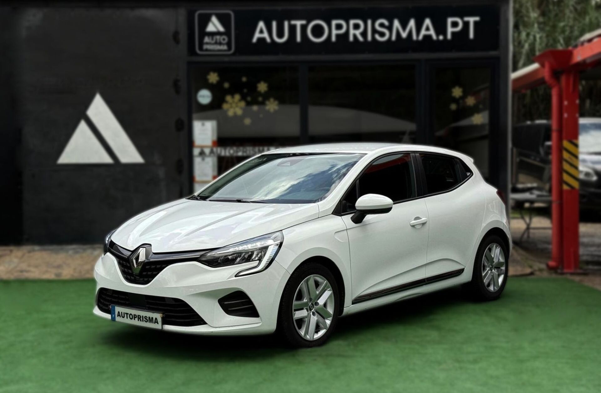 RENAULT Clio 1.0 TCe Exclusive