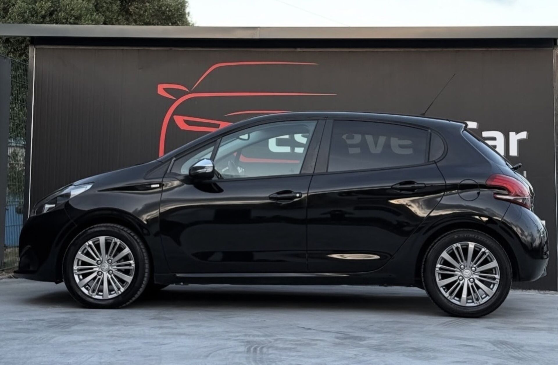 PEUGEOT 208 1.2 PureTech Style