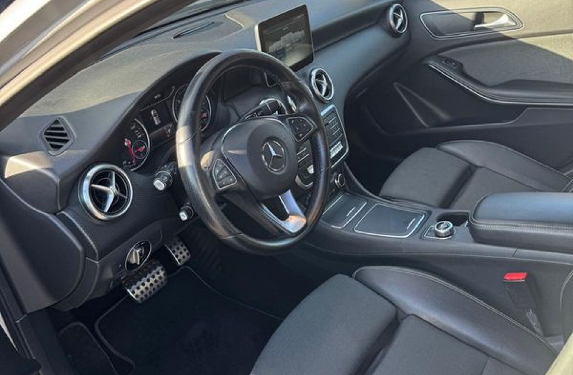 MERCEDES Classe A A 180 d AMG Line Aut.