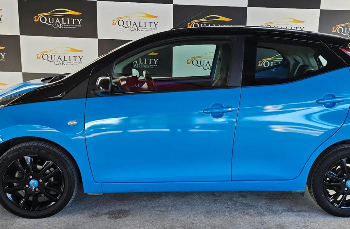 TOYOTA Aygo 1.0 X-Cite