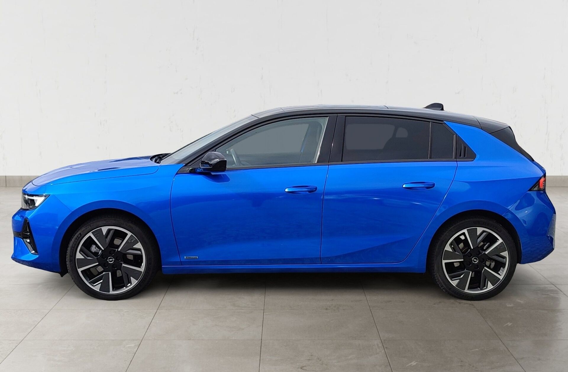 OPEL Astra 54 kWh GS