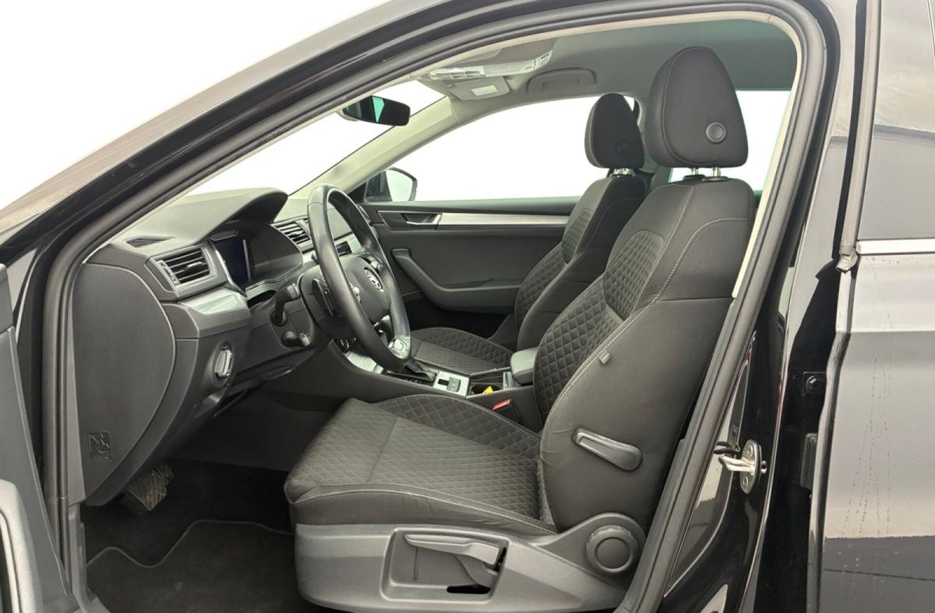 SKODA Superb 1.4 TSI iV DSG