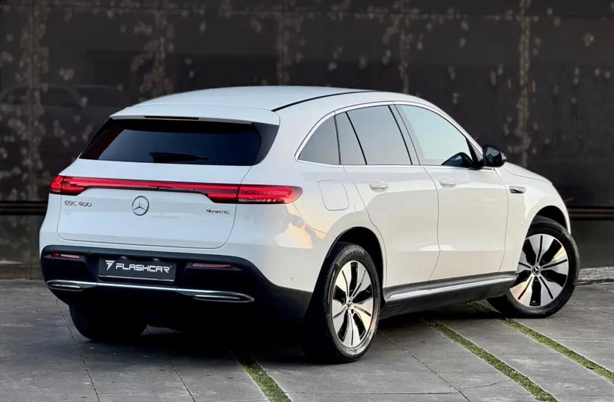 MERCEDES EQC 400 4Matic