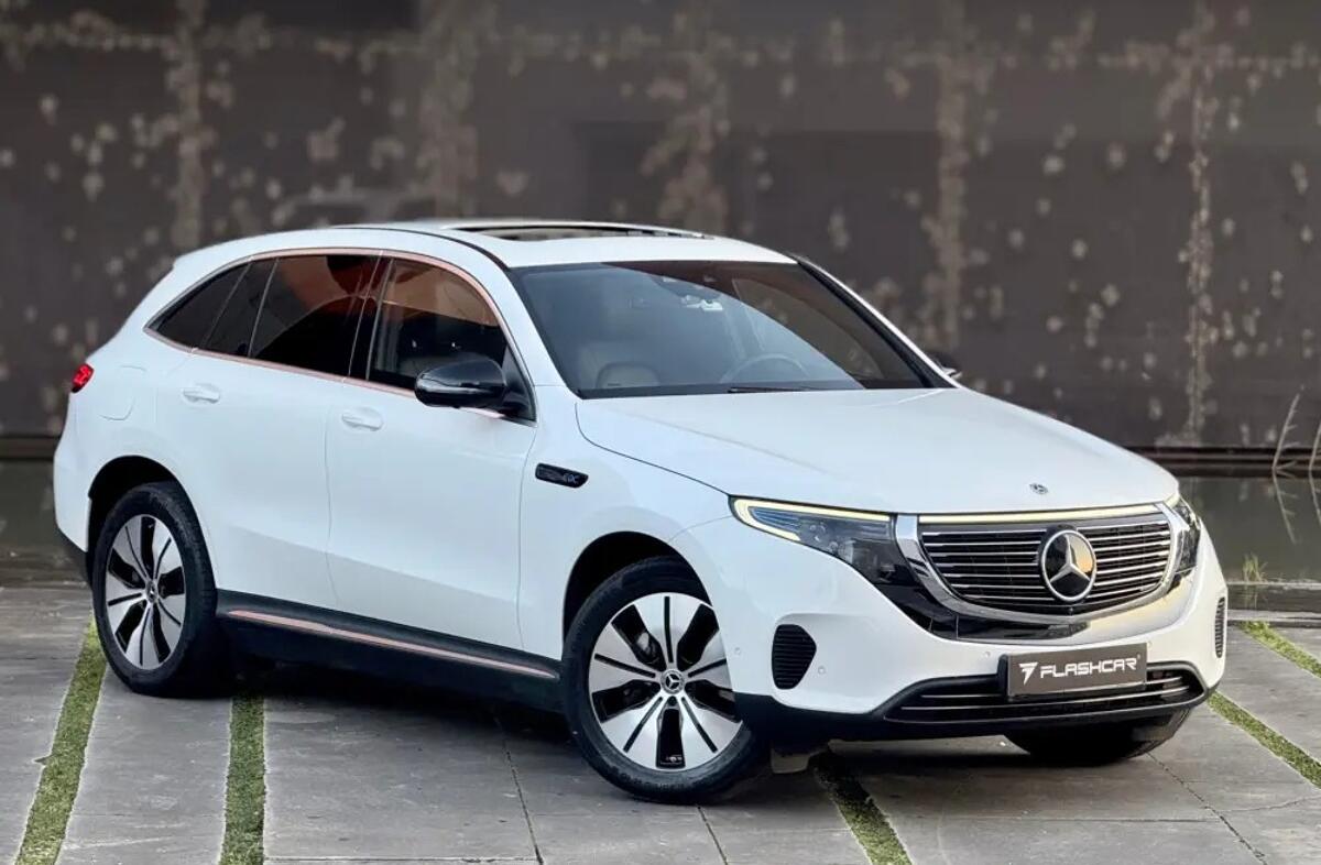 MERCEDES EQC 400 4Matic