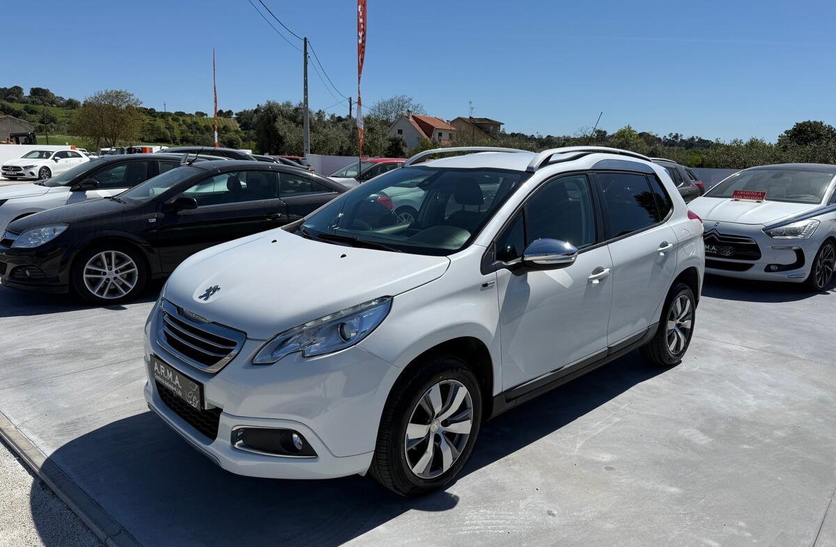 PEUGEOT 2008 1.6 BlueHDi Style