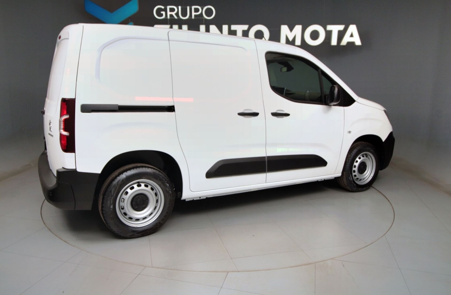 PEUGEOT Partner 1.5 BlueHDi Premium Standard