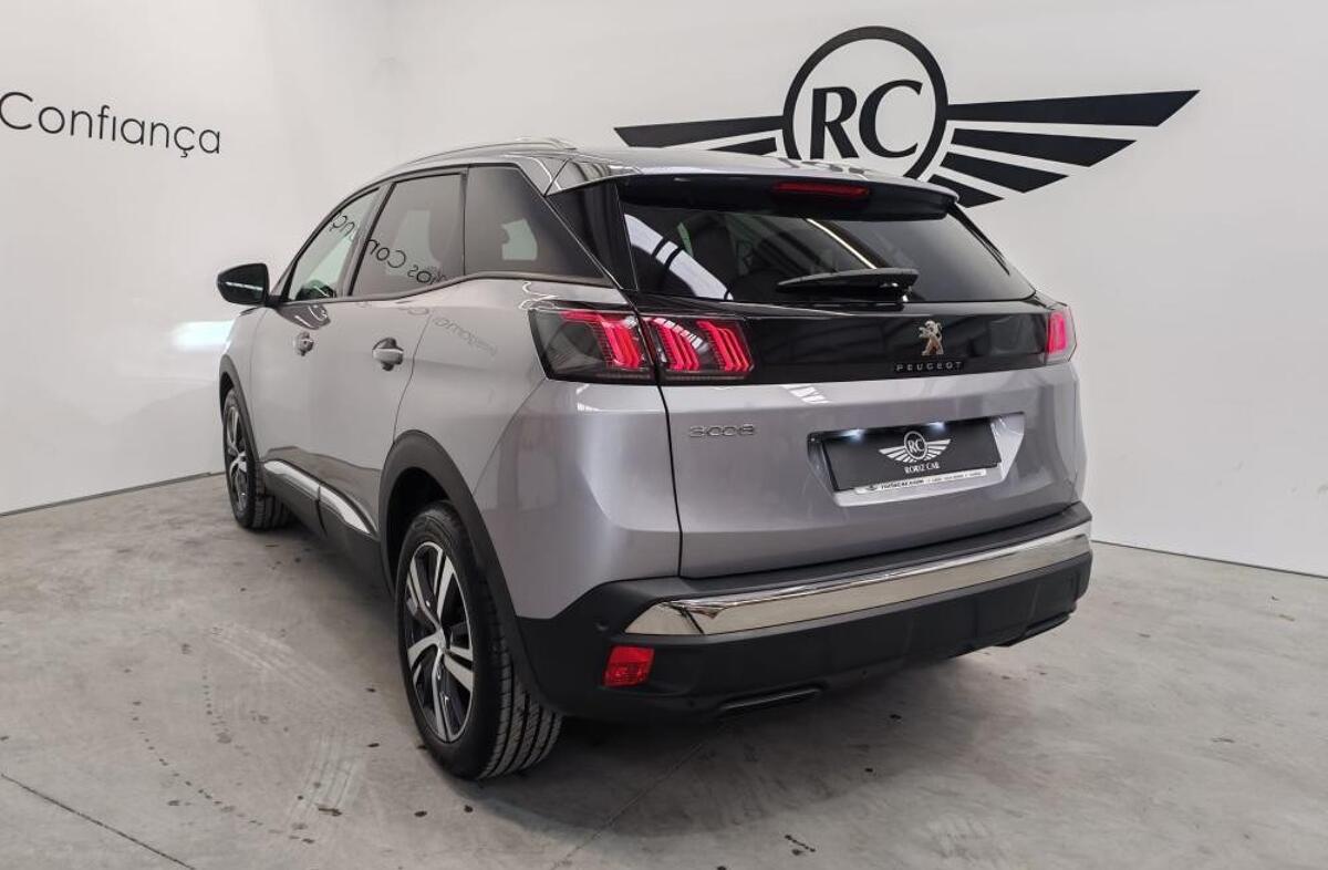 PEUGEOT 3008 1.5 BlueHDi Allure EAT8