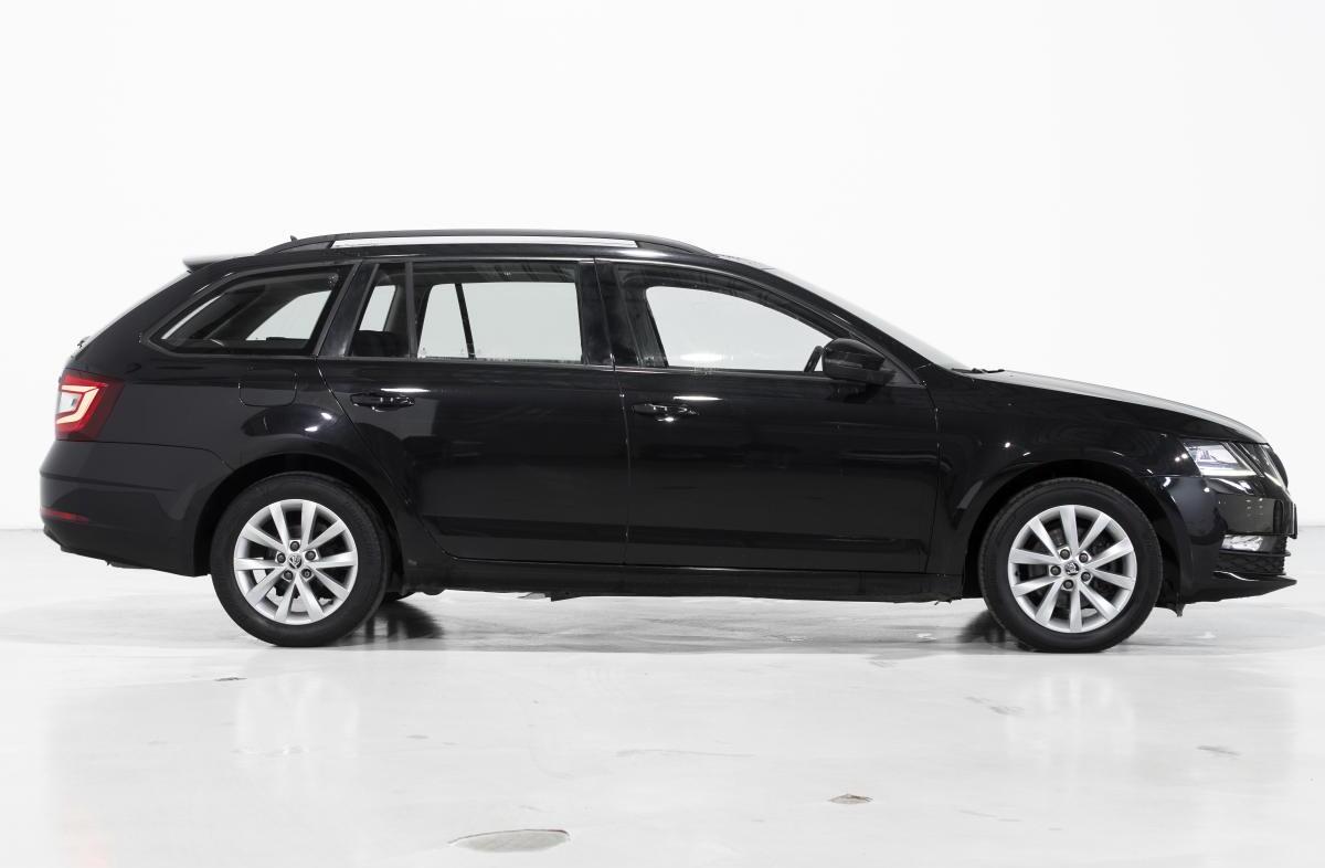 SKODA Octavia 2.0 TDI Ambition DSG