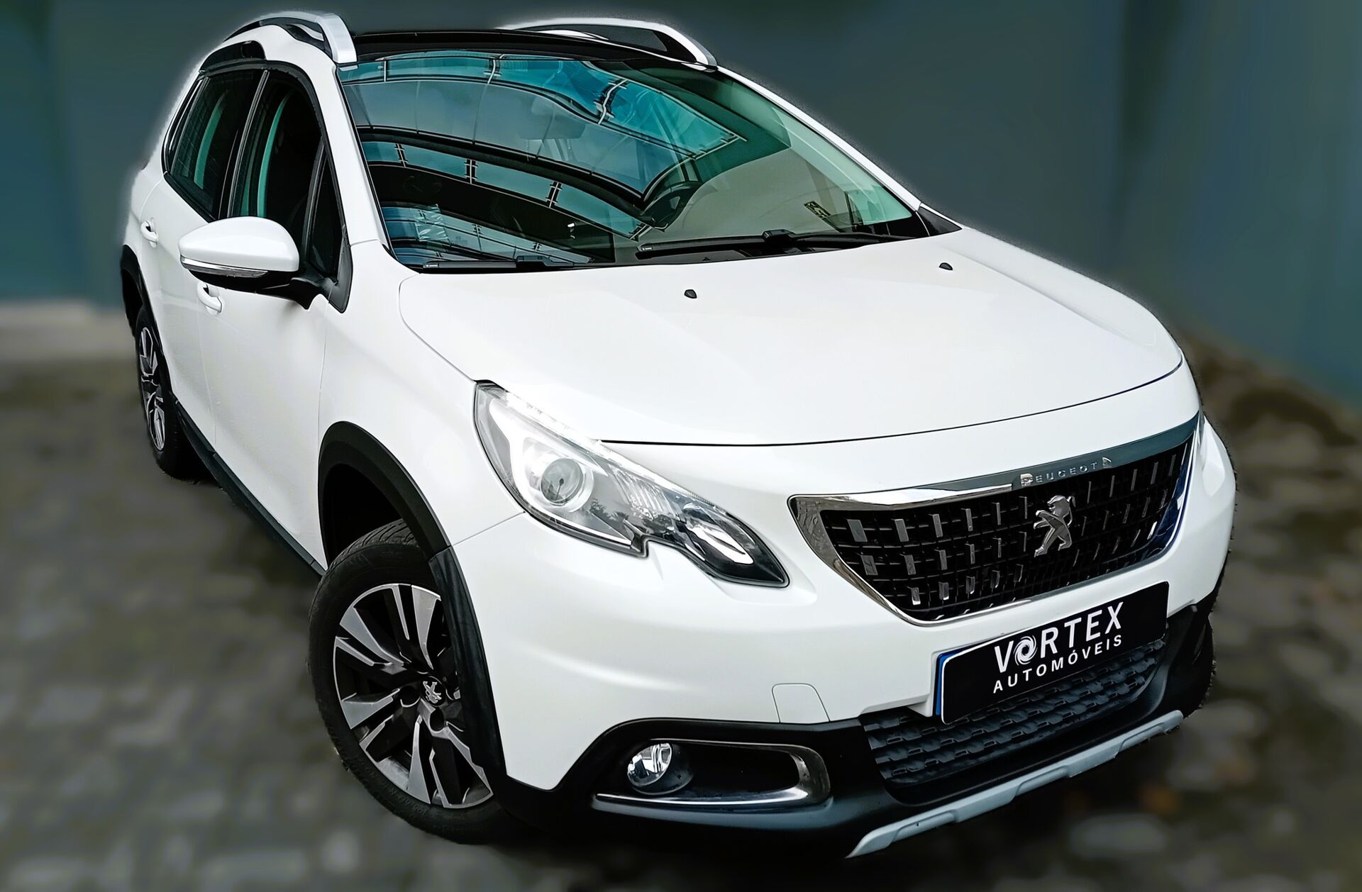 PEUGEOT 2008 1.2 PureTech Allure