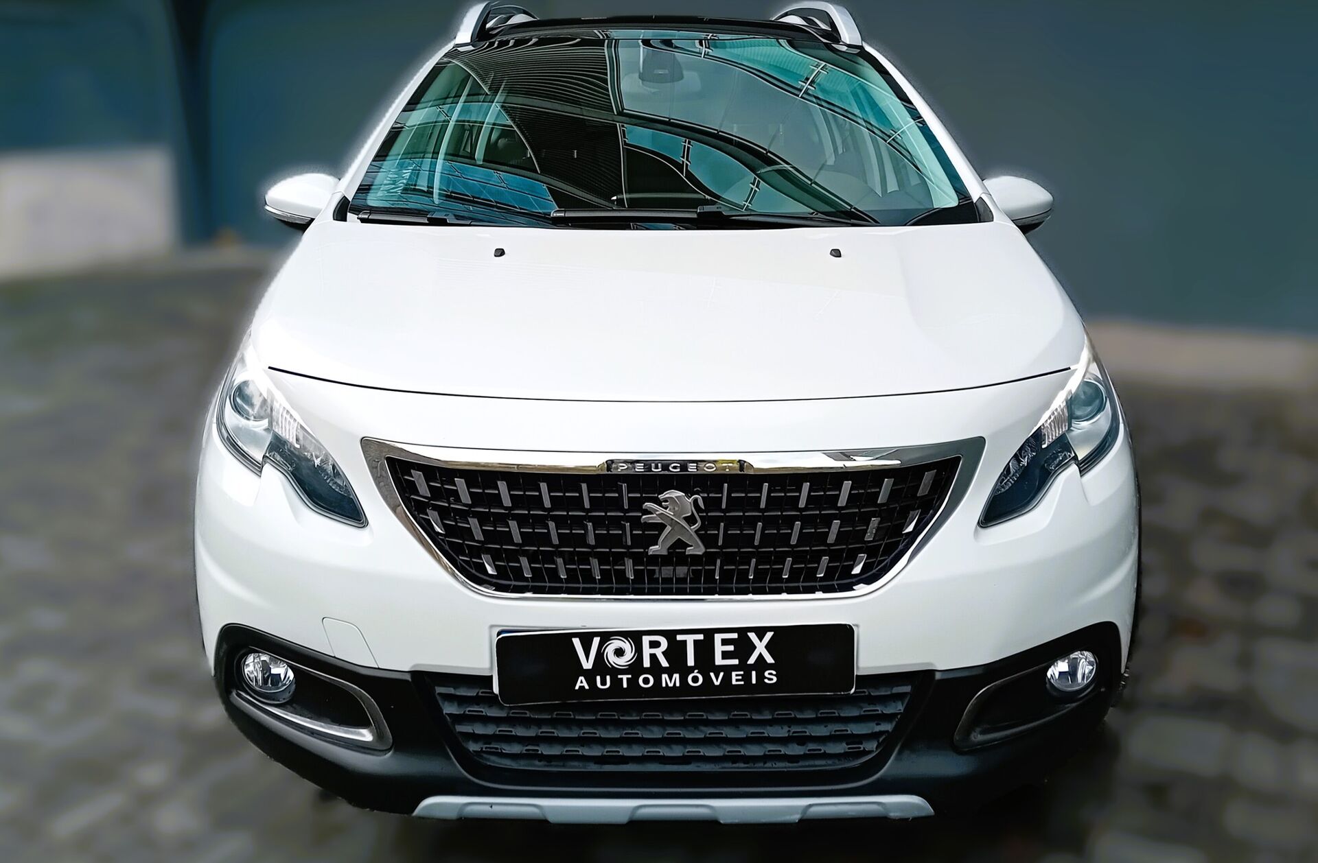 PEUGEOT 2008 1.2 PureTech Allure