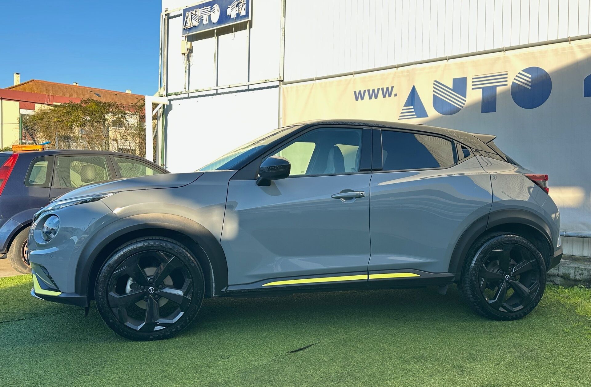 NISSAN Juke 1.0 DIG-T Kiiro