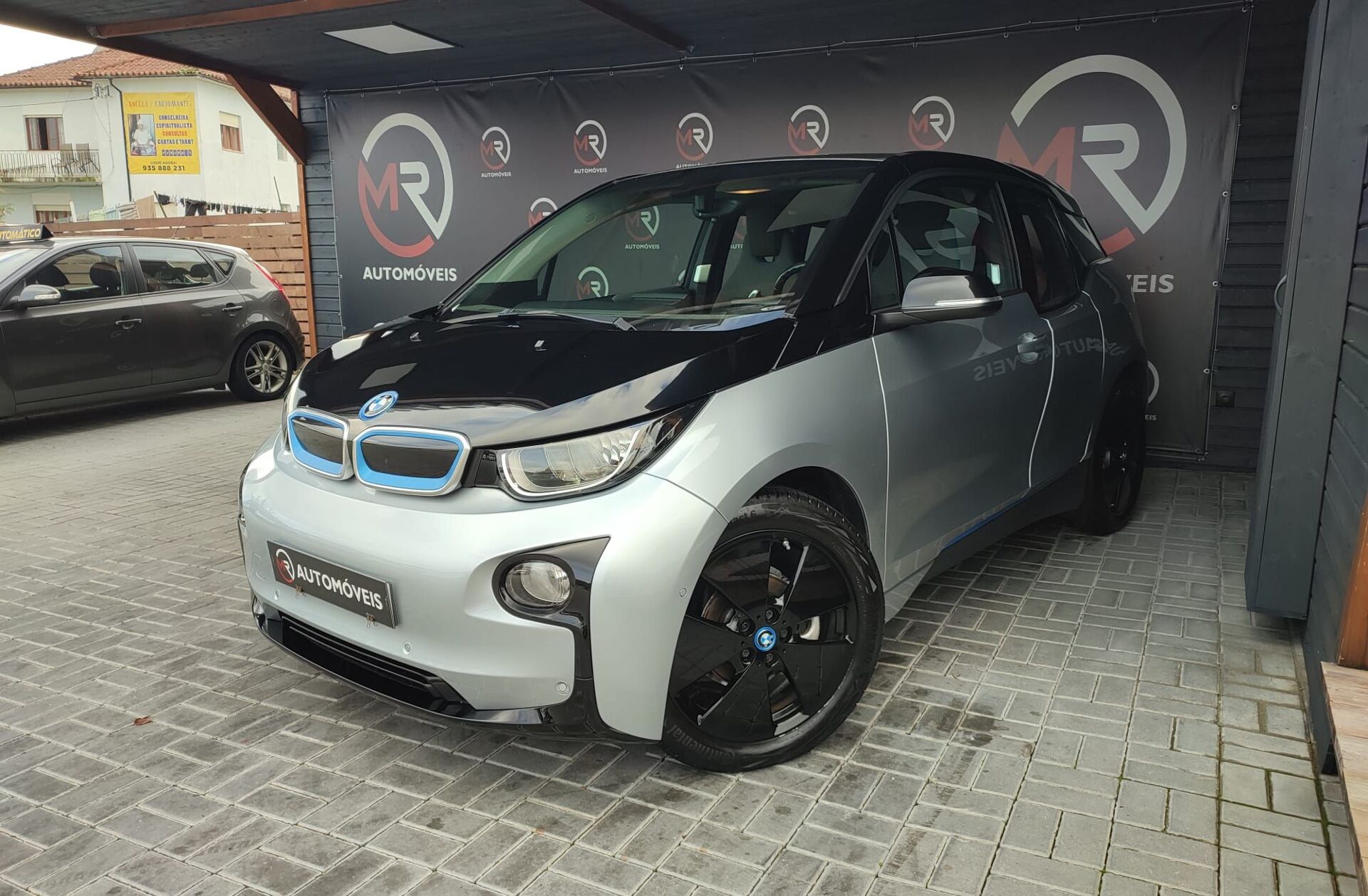 BMW i3 (60 Ah)