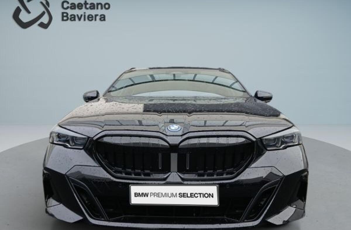 BMW Serie-5 530 e Pack Desportivo M