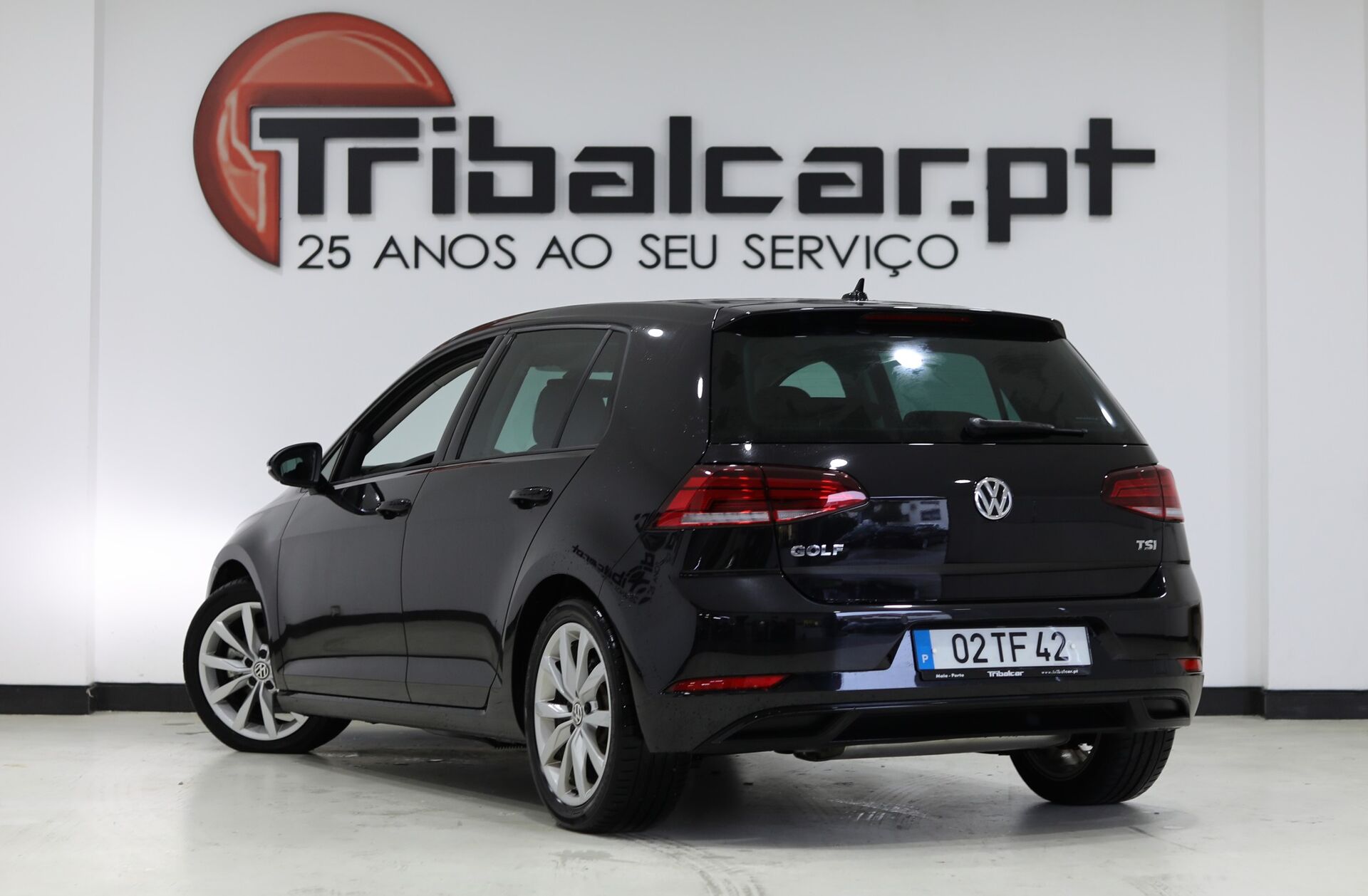 VOLKSWAGEN Golf 1.0 TSI R-Line